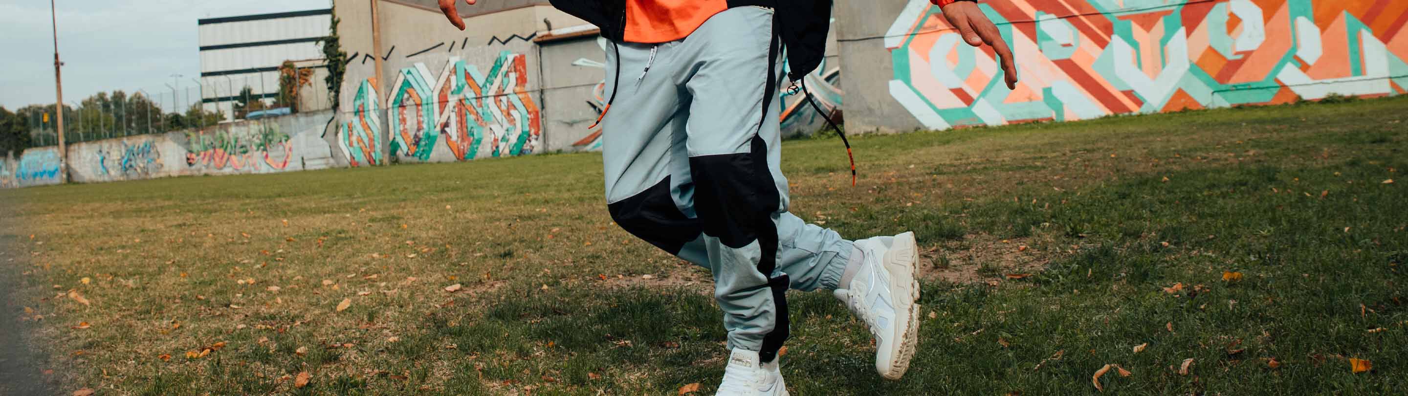 Diadora Sportswear: Abbigliamento e Scarpe - Diadora Online Shop