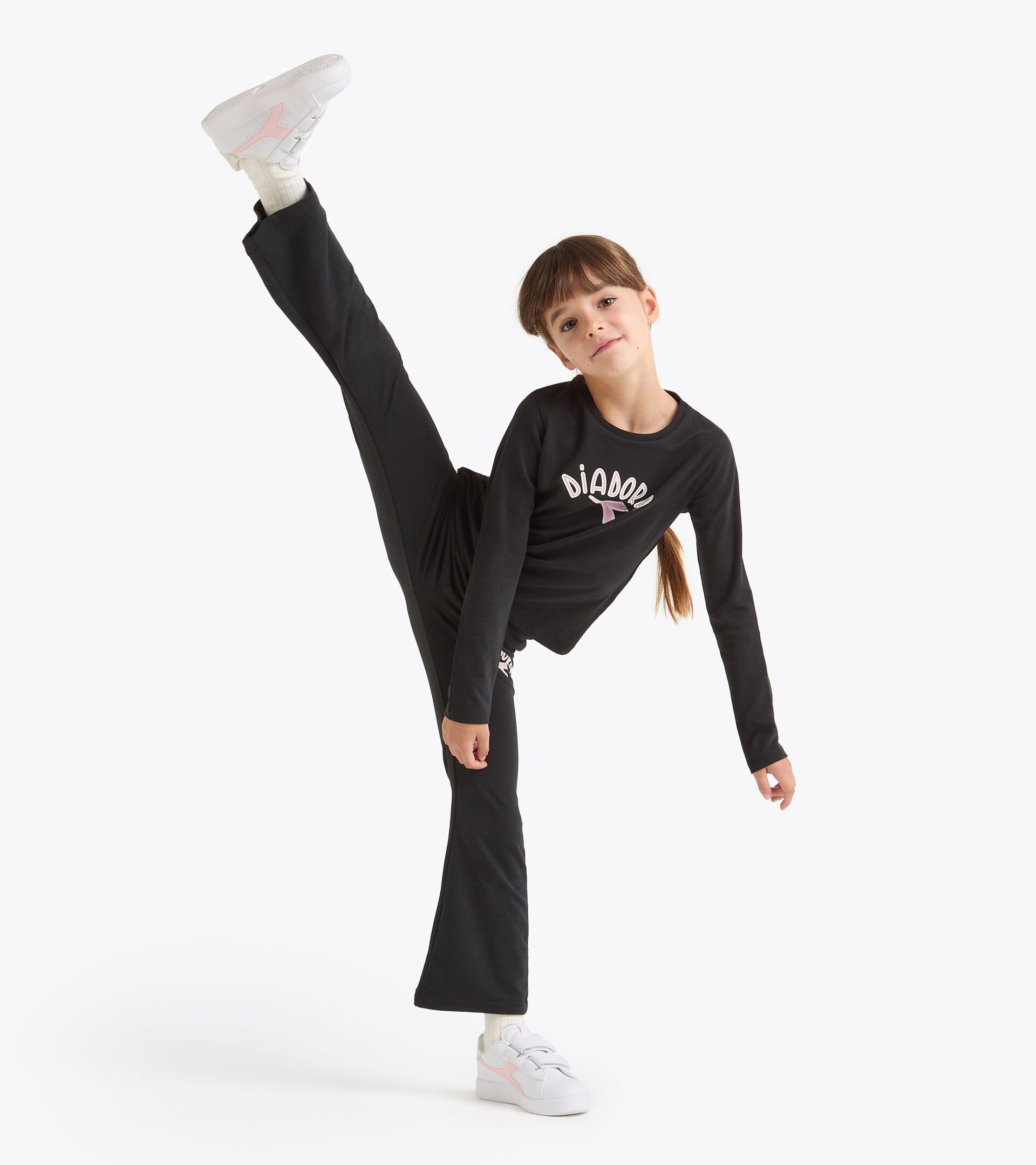 Camiseta de manga larga - Niña/Adolescente
 JG. T-SHIRT LS LOGO NEGRO - Diadora