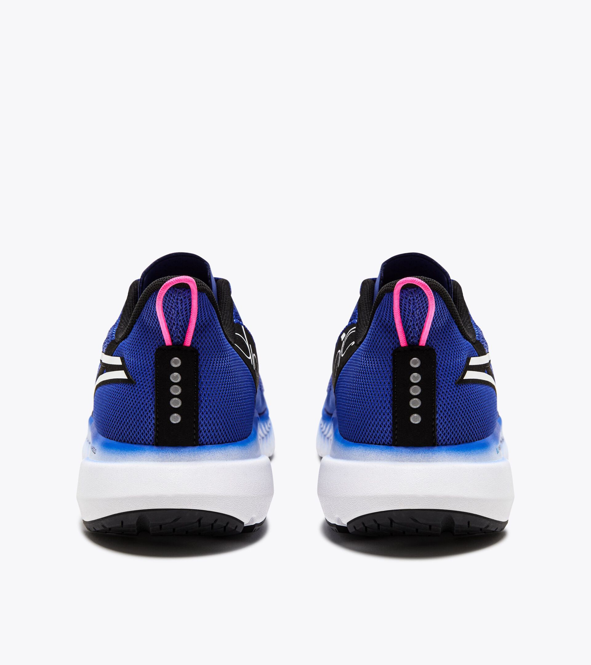 Running shoe - Stability and lightness - Men’s MYTHOS BLUSHIELD VOLO 4 SURF THE WEB/WHITE - Diadora