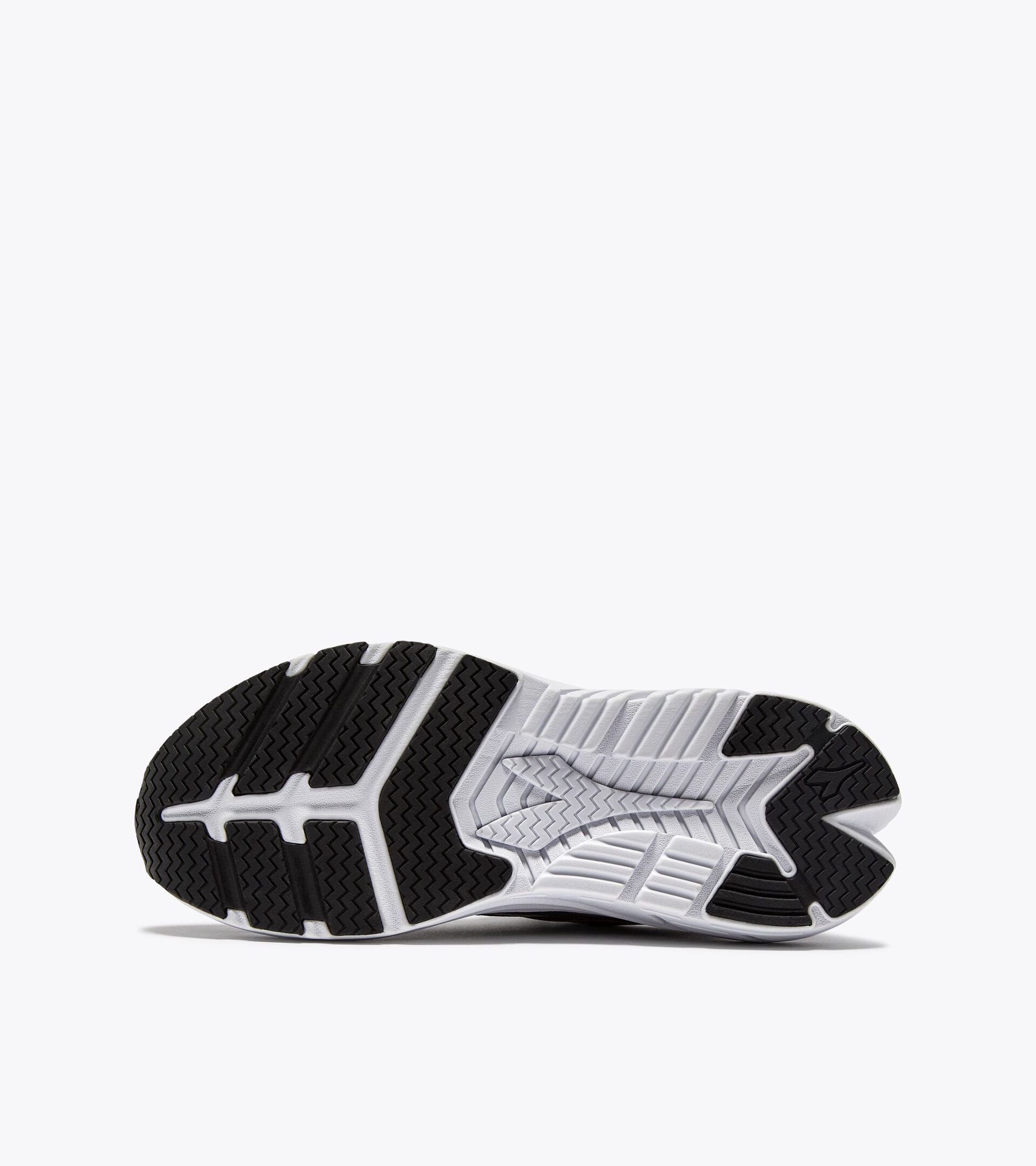 Walking shoe - Women’s
 PASSO 5 W BLACK/SILVER/WHITE - Diadora