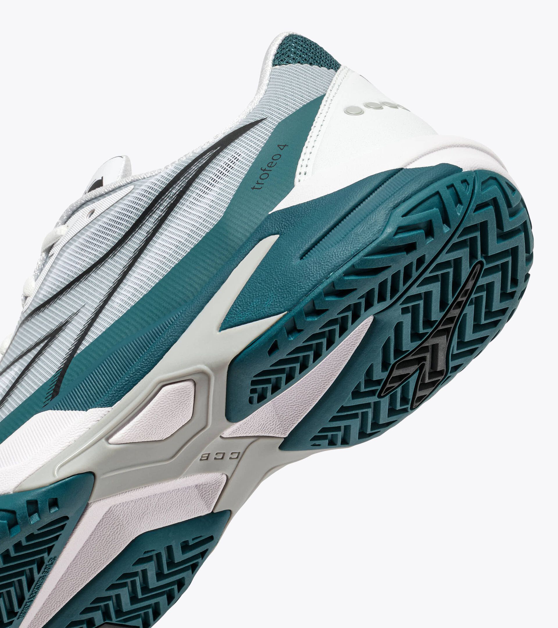 Tennis shoe for clay courts and firm grounds - Stability - Men&rsquo;s
 TROFEO 4 AG WHITE /BLACK/SHADED SPRUCE - Diadora