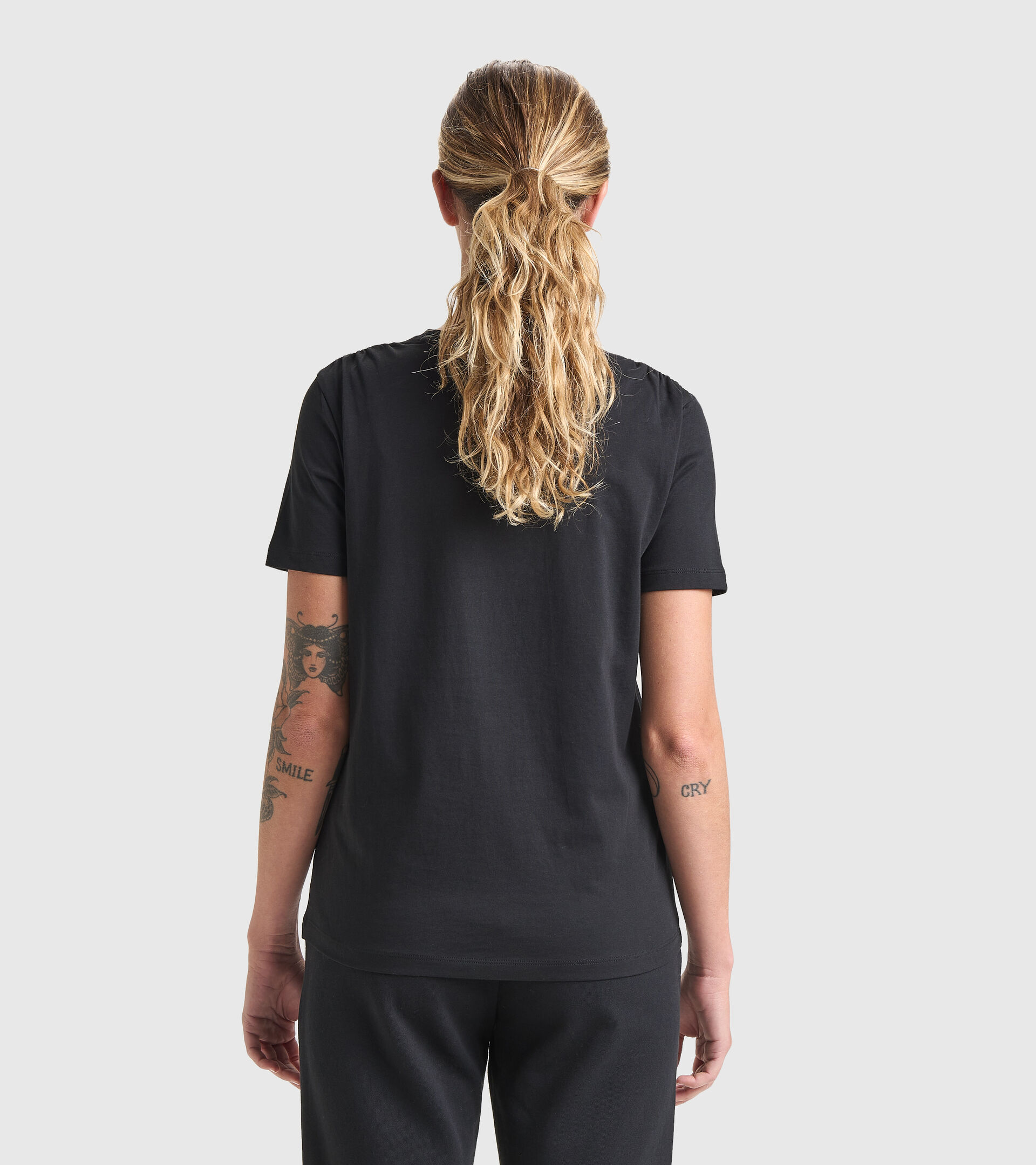 Sports T-shirt - Women L.T-SHIRT SS FLOUNCE BLACK - Diadora