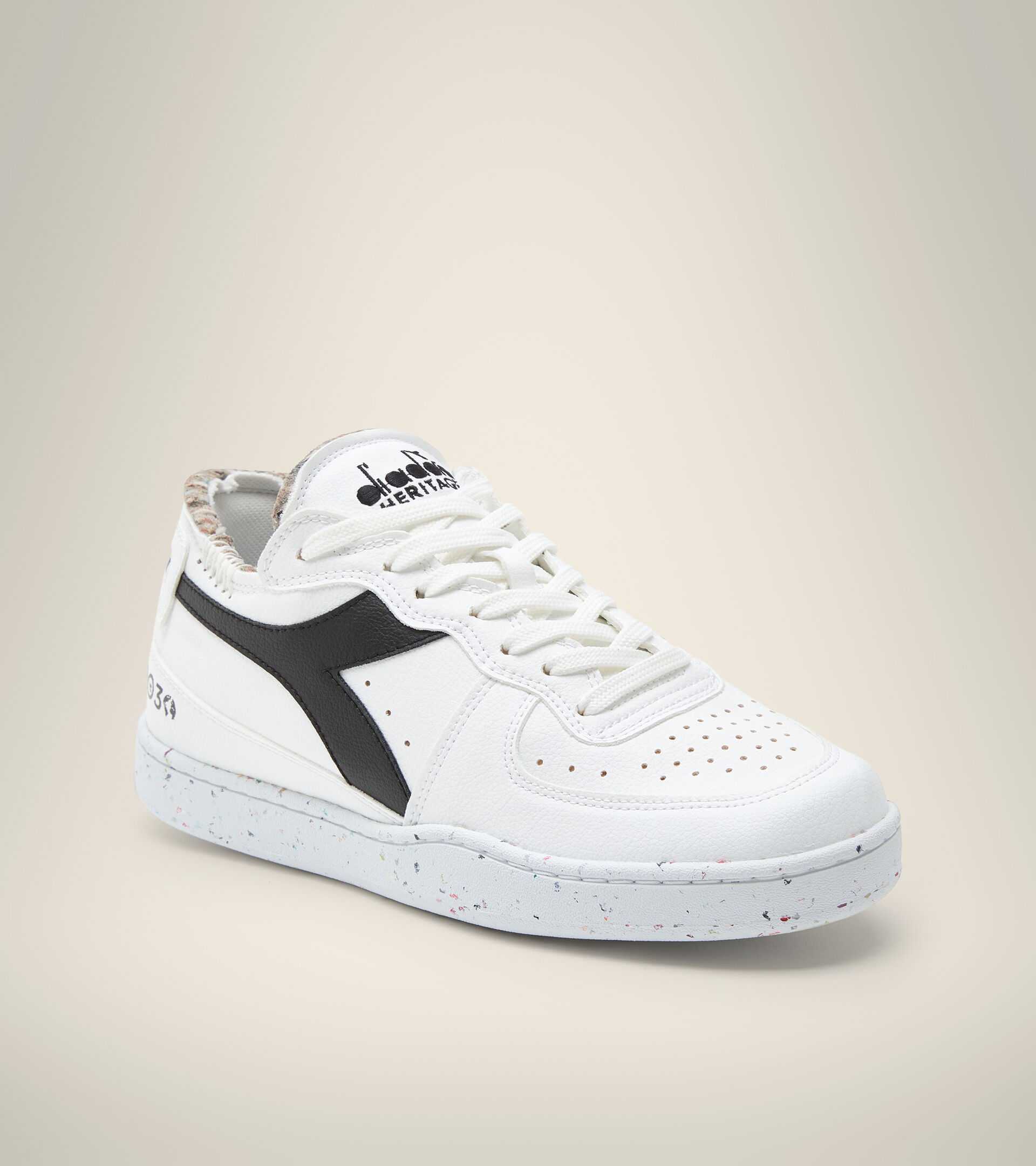 Heritage shoe - Unisex MI BASKET ROW CUT 2030 WHITE/BLACK - Diadora