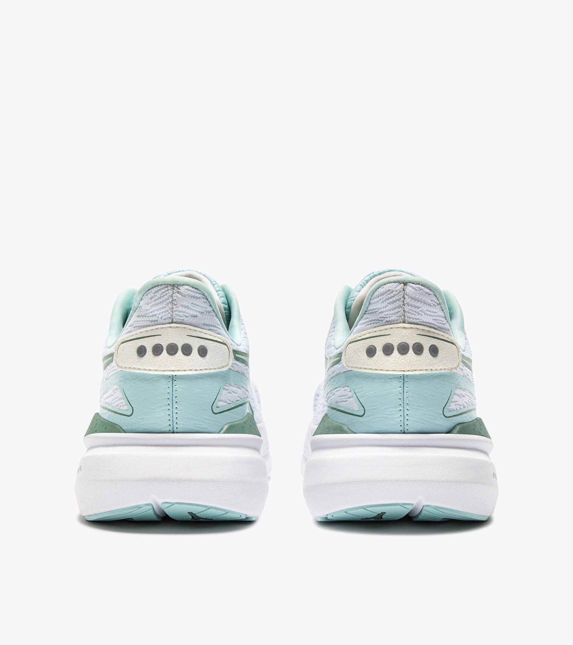 Running shoe - Comfort and stability - Women&rsquo;s NUCLEO 2 W WHITE/PASTEL BLUE - Diadora