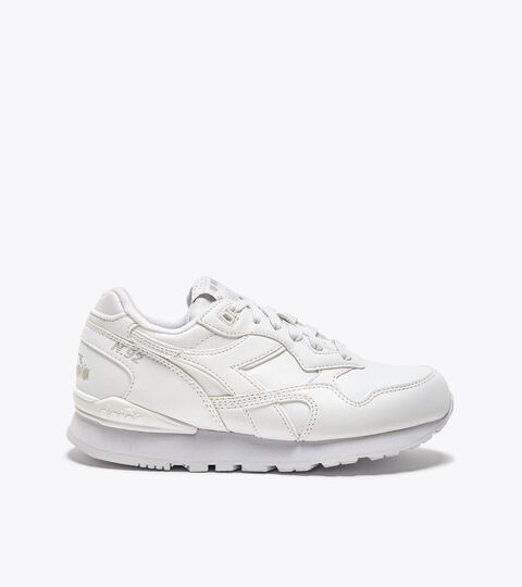 Sports shoe - Unisex N.92 L WHITE /WHITE - Diadora