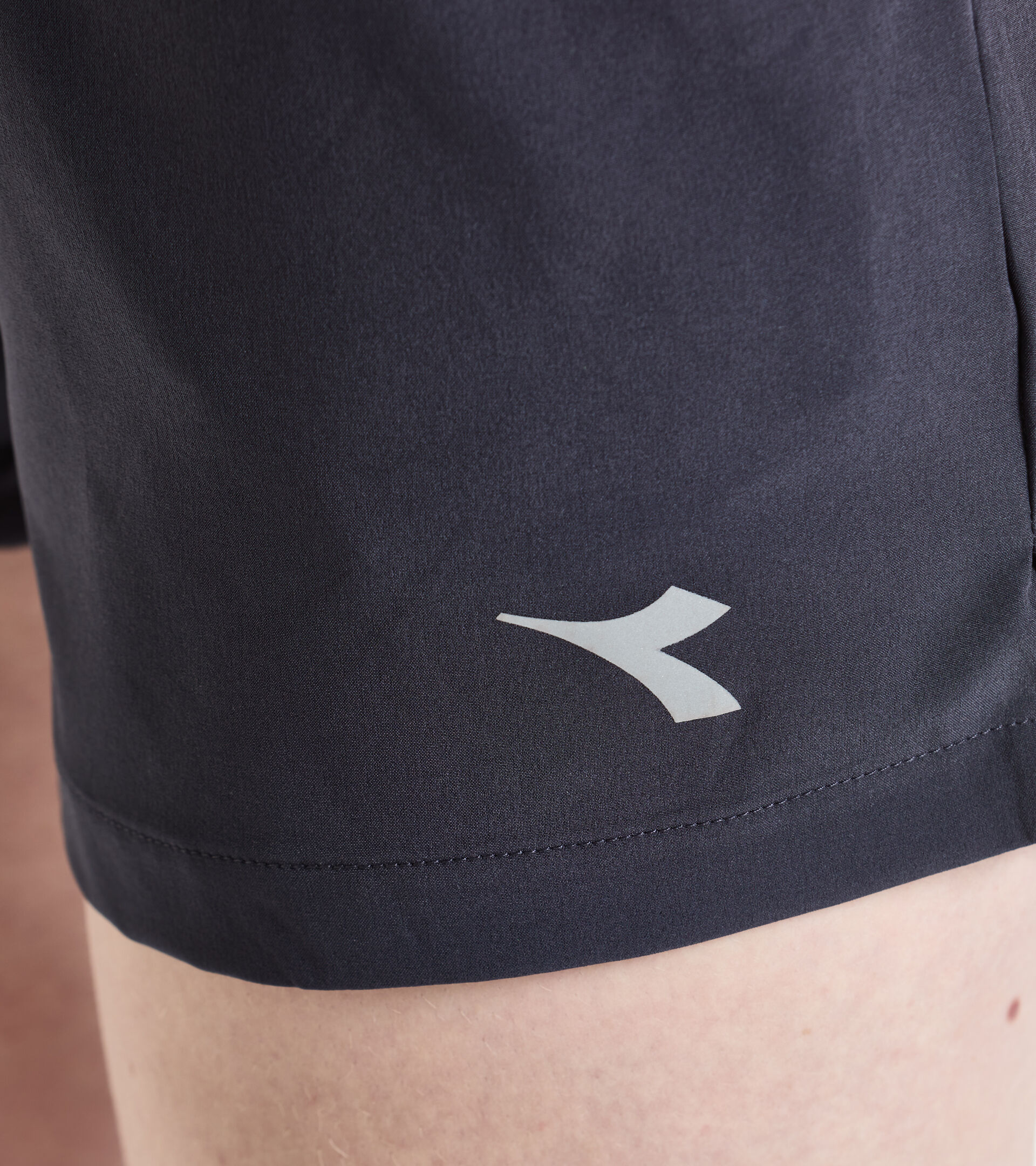 Tennis Shorts - Women L. SHORT COURT DK SMOKE - Diadora