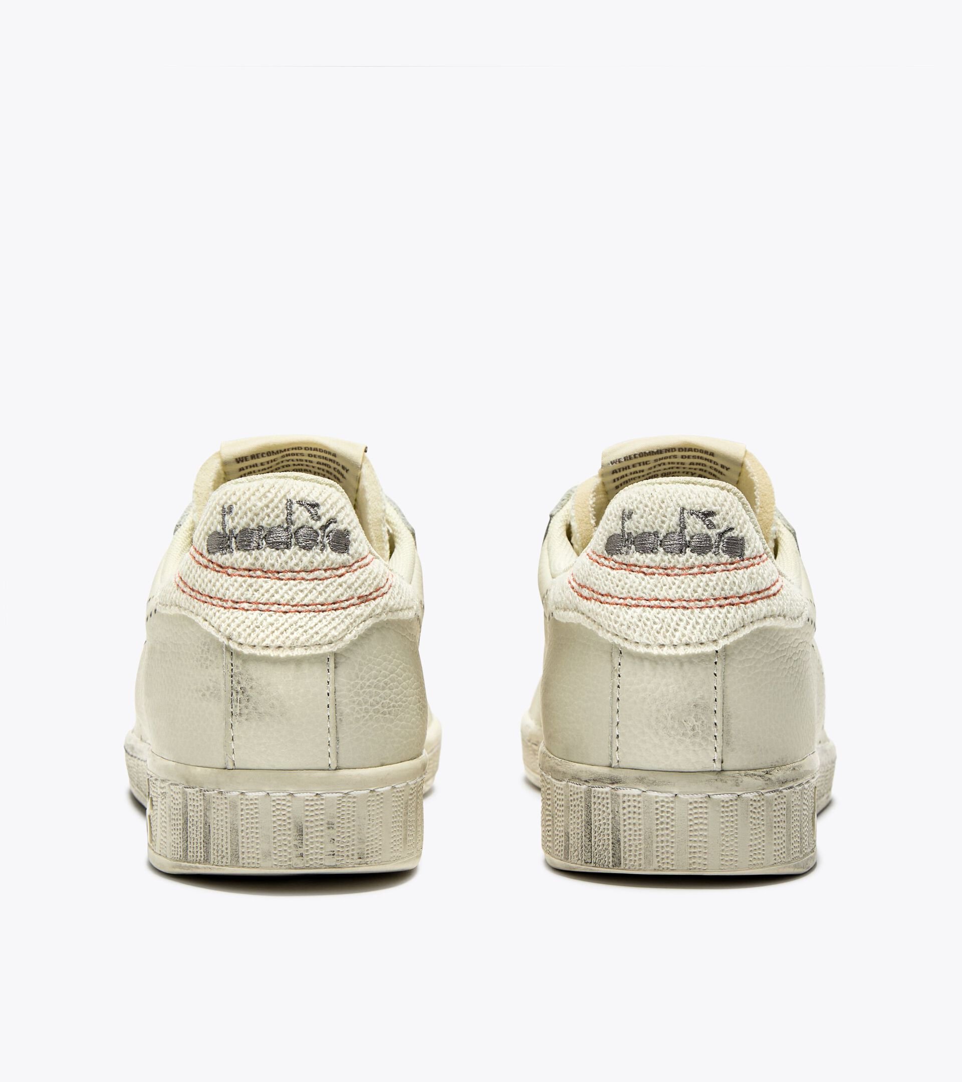Leather sports sneaker - All-gender GAME L LOW PLUSH WHITE - Diadora
