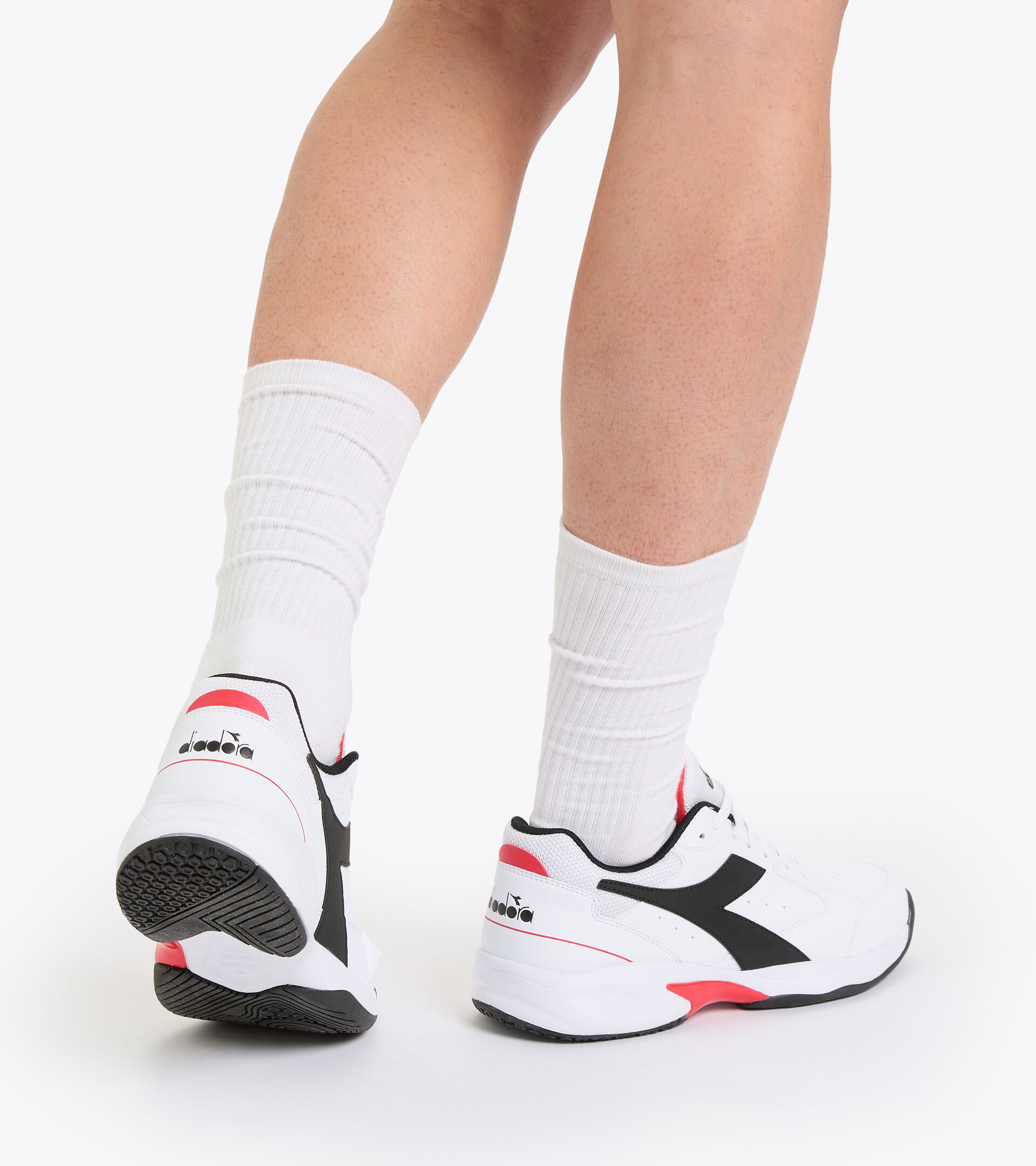 Chaussures de tennis - Homme VOLEE 5 BLANC/NOIR (C0351). - Diadora