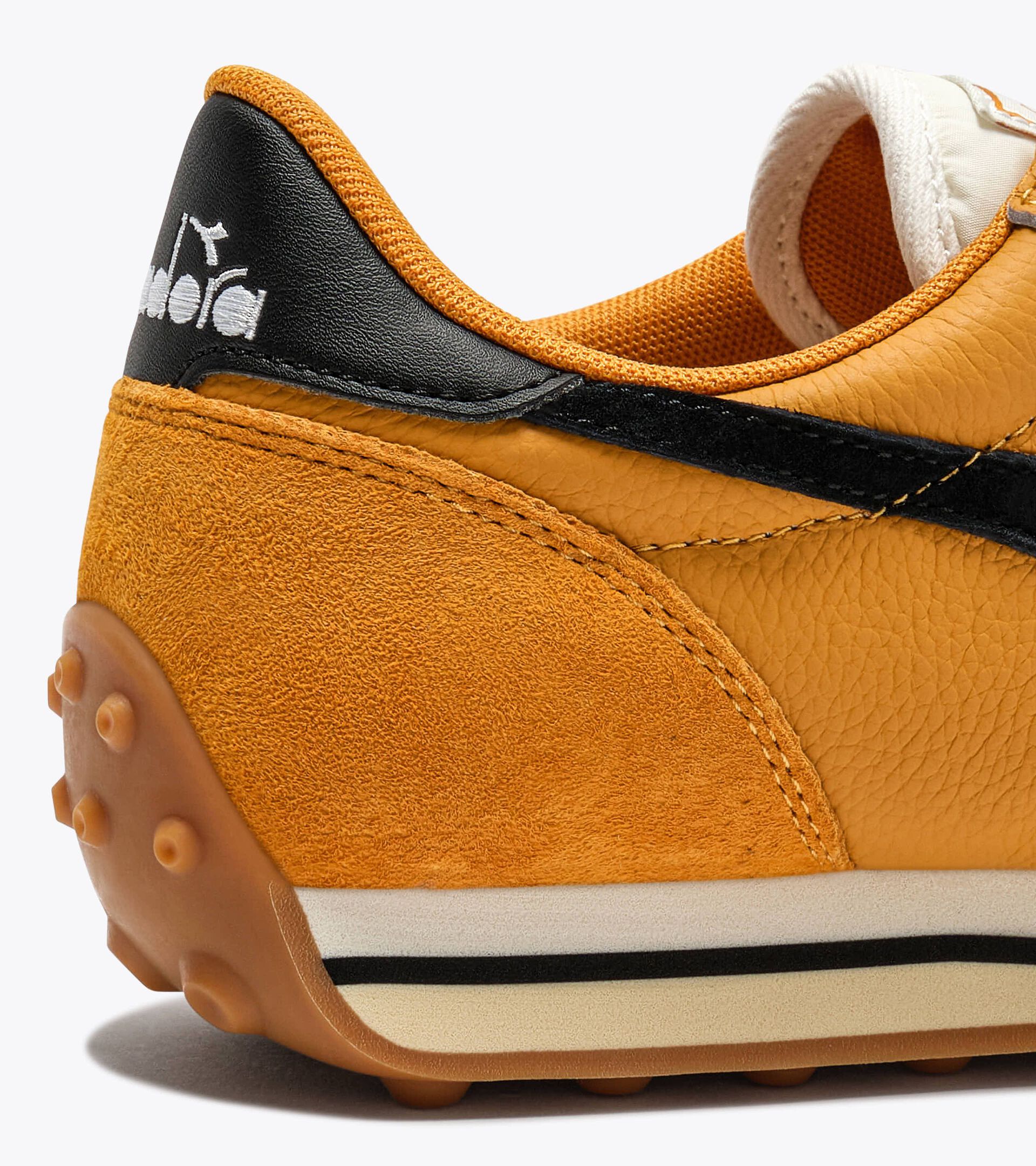Low-profile leather sneaker - All-gender RALLY PUNCHED ORANGE MUSTARD - Diadora