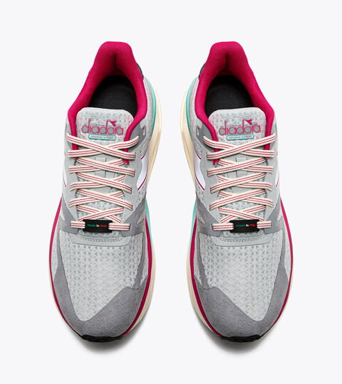 ATOMO V7000, SILVER DD/WHT/RUBINE RED C Made in Italy Running shoes - All-Gender ATOMO V7000 SILVER DD/WHT/RUBINE RED C - Diadora