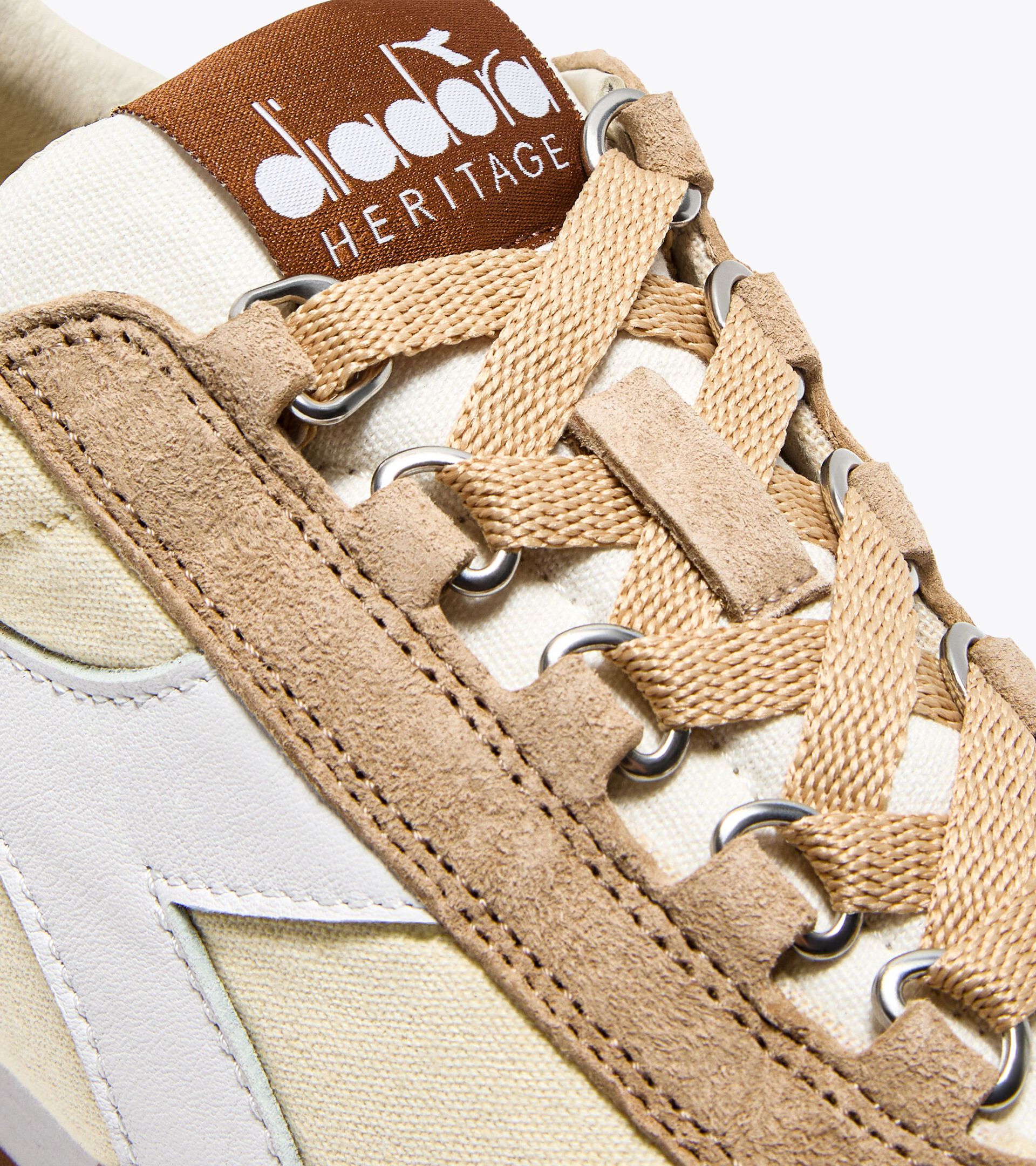 Heritage sneaker - All-Gender
 EQUIPE CANVAS SW EVO CLOUD CREAM - Diadora
