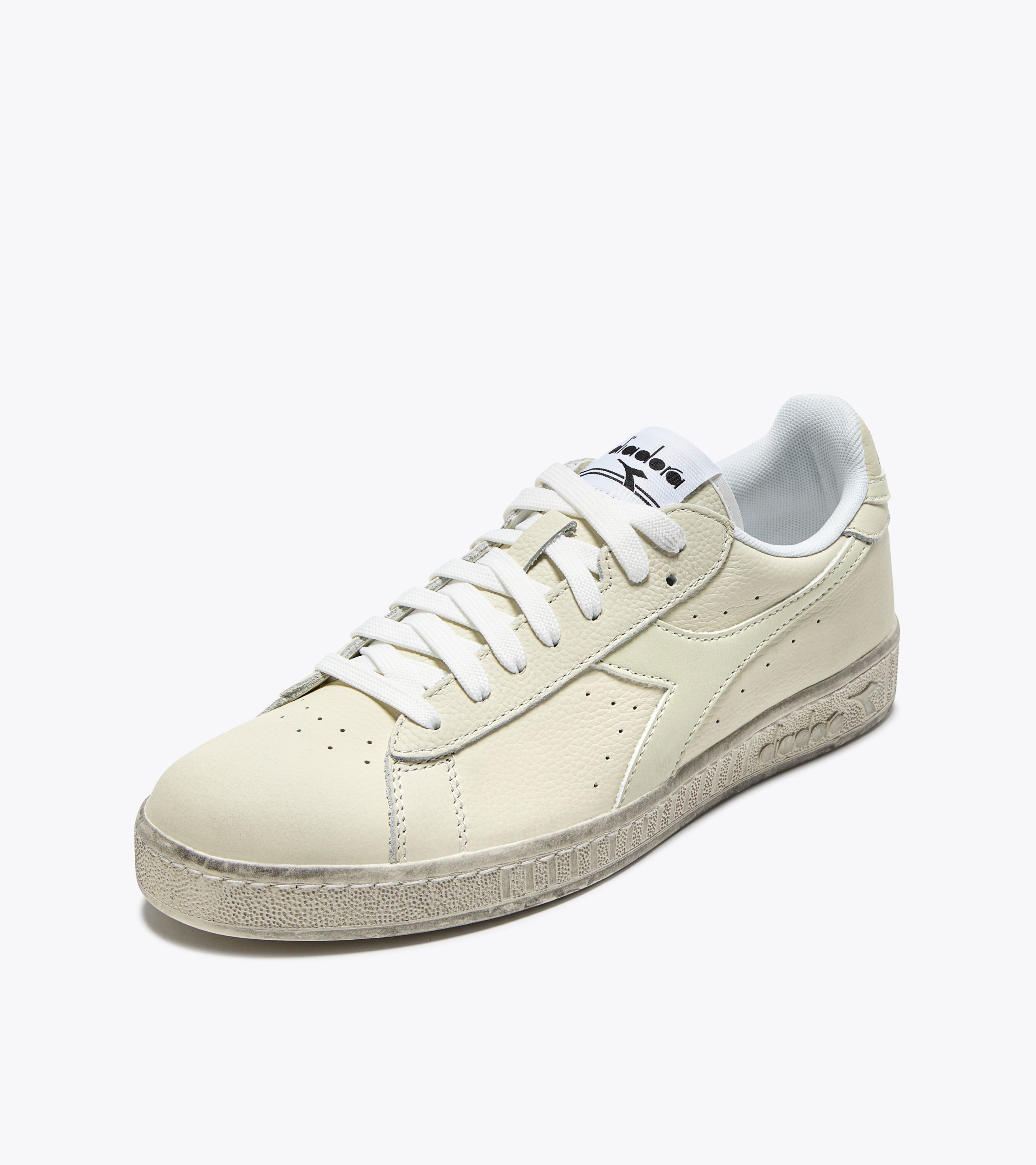 Diadora l on sale low waxed