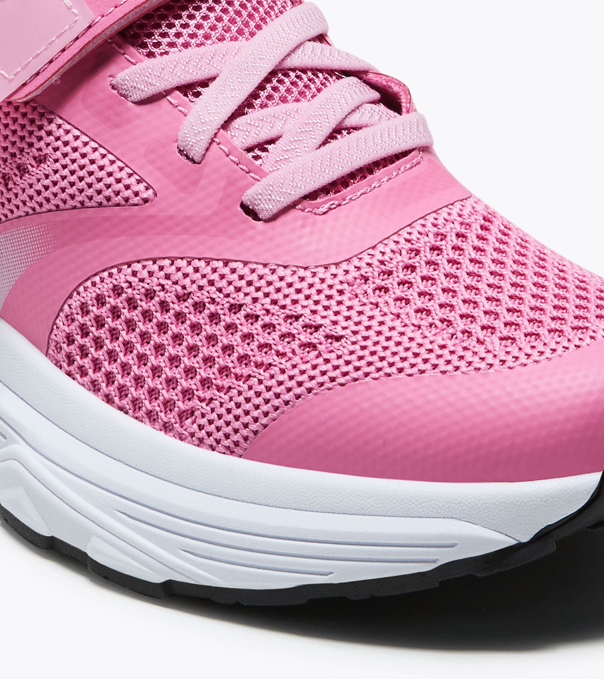 Running shoe - Double lacing system - Junior
 SNIPE 4 JR BEGONIA PINK/WHITE - Diadora