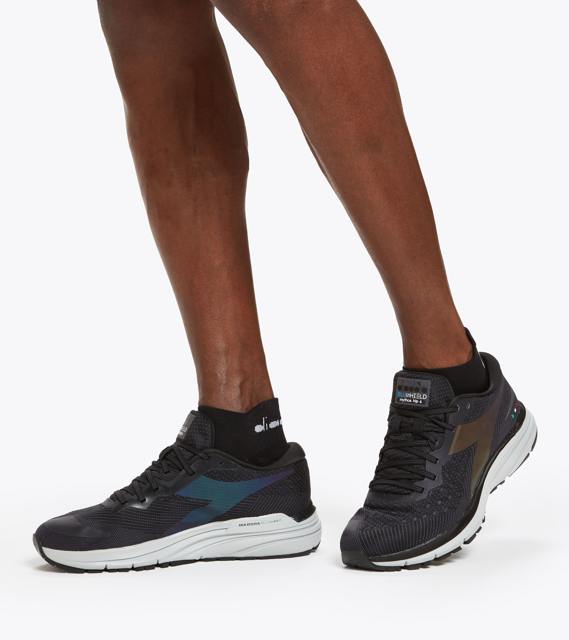 Running shoe - Men’s MYTHOS BLUSHIELD HIP 6 BLACK/NINE IRON - Diadora