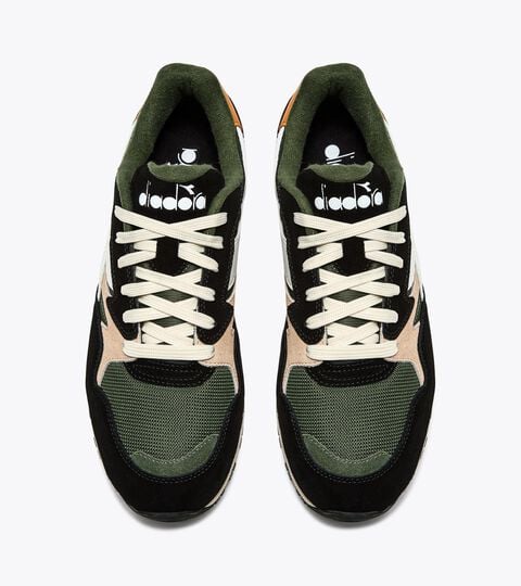N902, KOMBU GREEN/BLACK Sporty sneakers - All-Gender N902 KOMBU GREEN/BLACK - Diadora