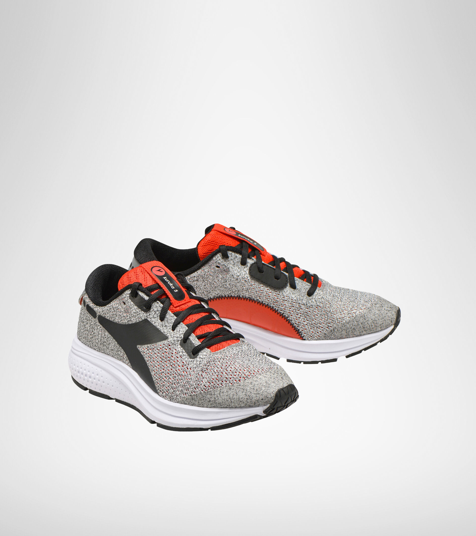 Chaussures de running - Homme KURUKA 5 ARGENT DD/NOIR/ROUGE FIESTA - Diadora