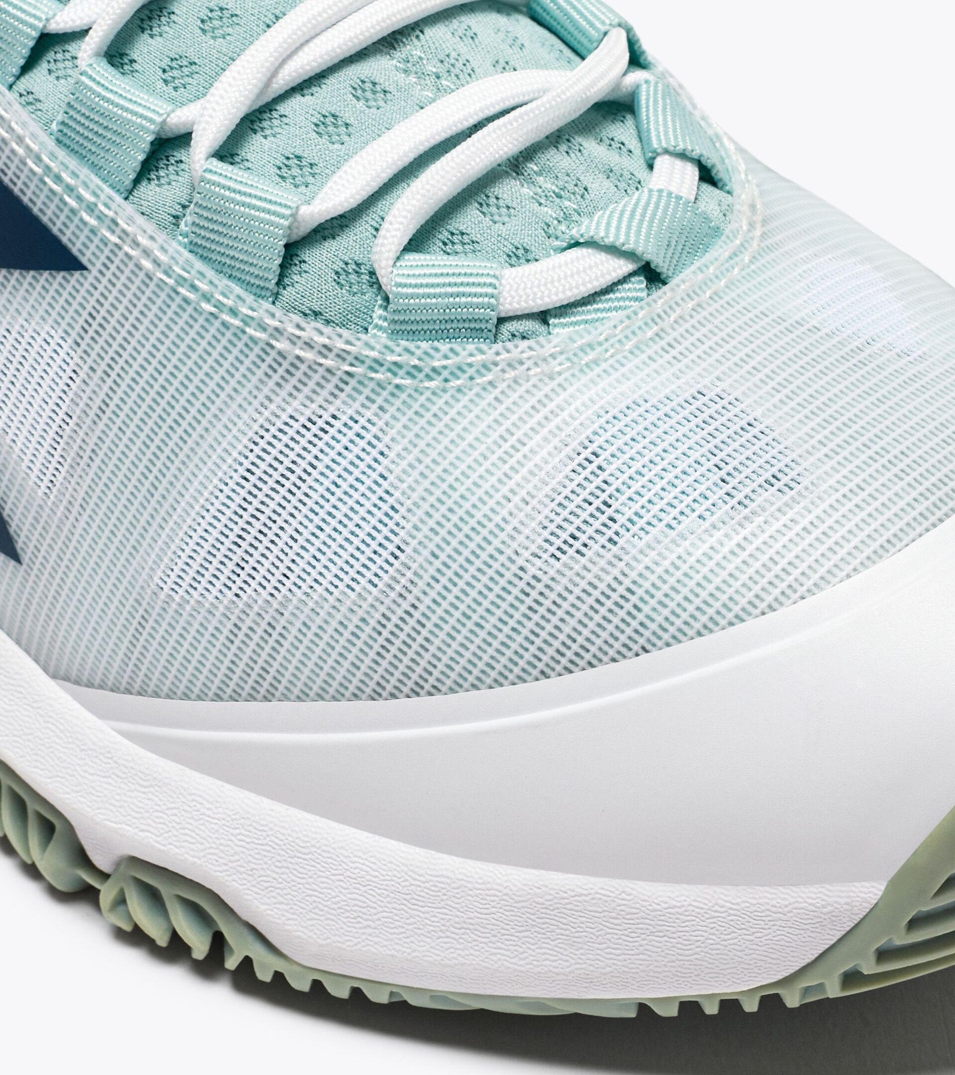 Tennis shoes for hard surfaces or clay - Women SPEED BLUSHIELD FLY 4 + W AG WHITE/LEGION BLUE/SURF SPRAY - Diadora