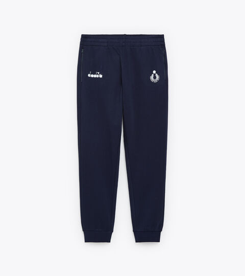 PANTA FELPA RAPPRESENTANZA UOMO BV23 ITA, CLASSIC NAVY Representative tracksuit - Italy Men’s National Beach Volleyball Team PANTA FELPA RAPPRESENTANZA UOMO BV23 ITA CLASSIC NAVY - Diadora