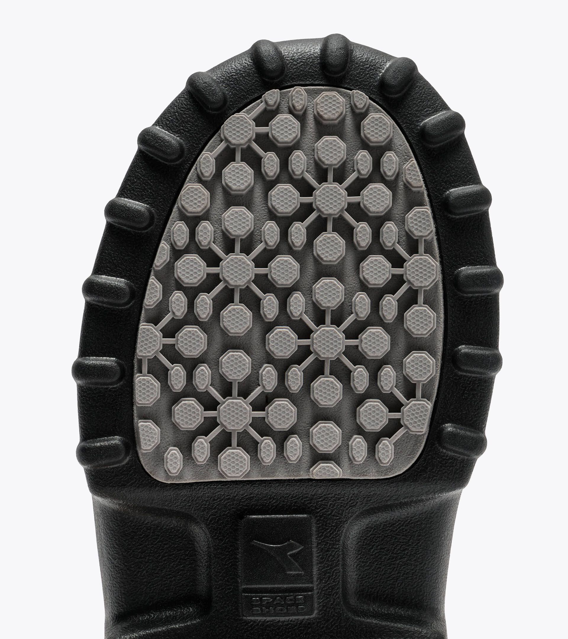 Winter clogs - Exclusive e-commerce & Cortina Store - Women's L. WINTER SABOT BLACK - Diadora