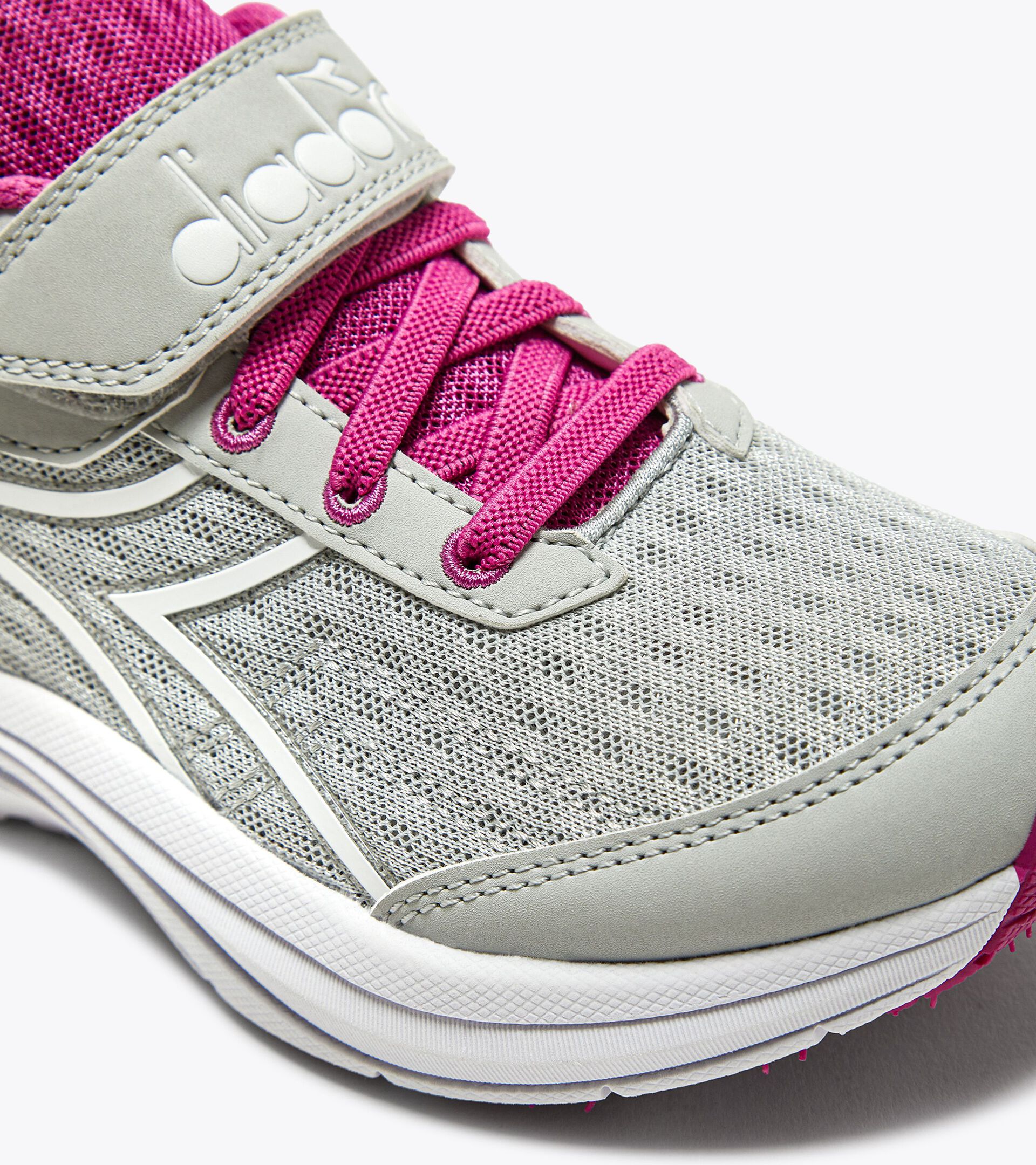 Junior running shoes SNIPE JR SILVER DD/ROSE VIOLET - Diadora