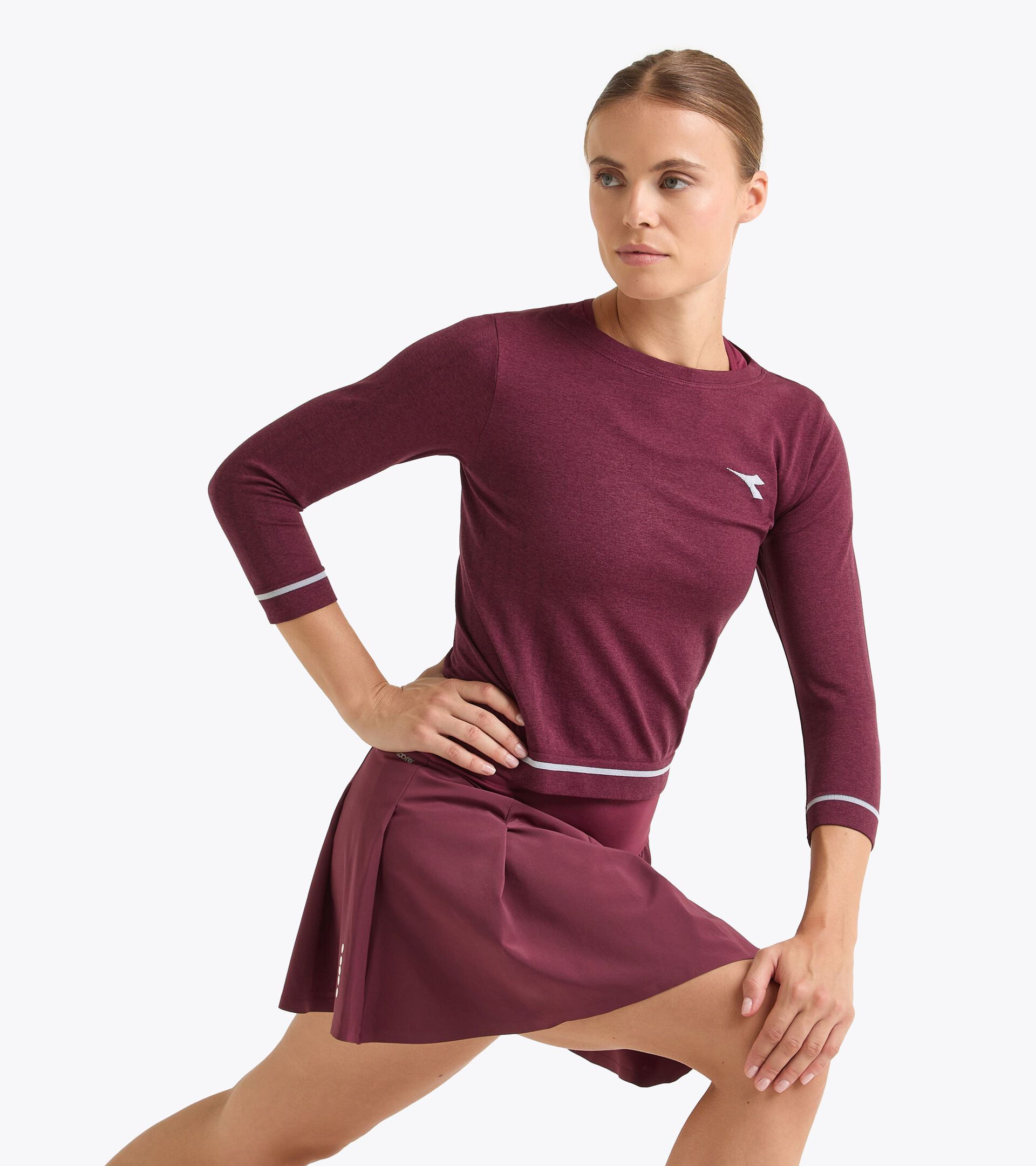 3/4-sleeve thermoregulating technical tee - Tennis - Women's L. 3/4 T-SHIRT ICON STRATOUNO MAROON BANNER - Diadora