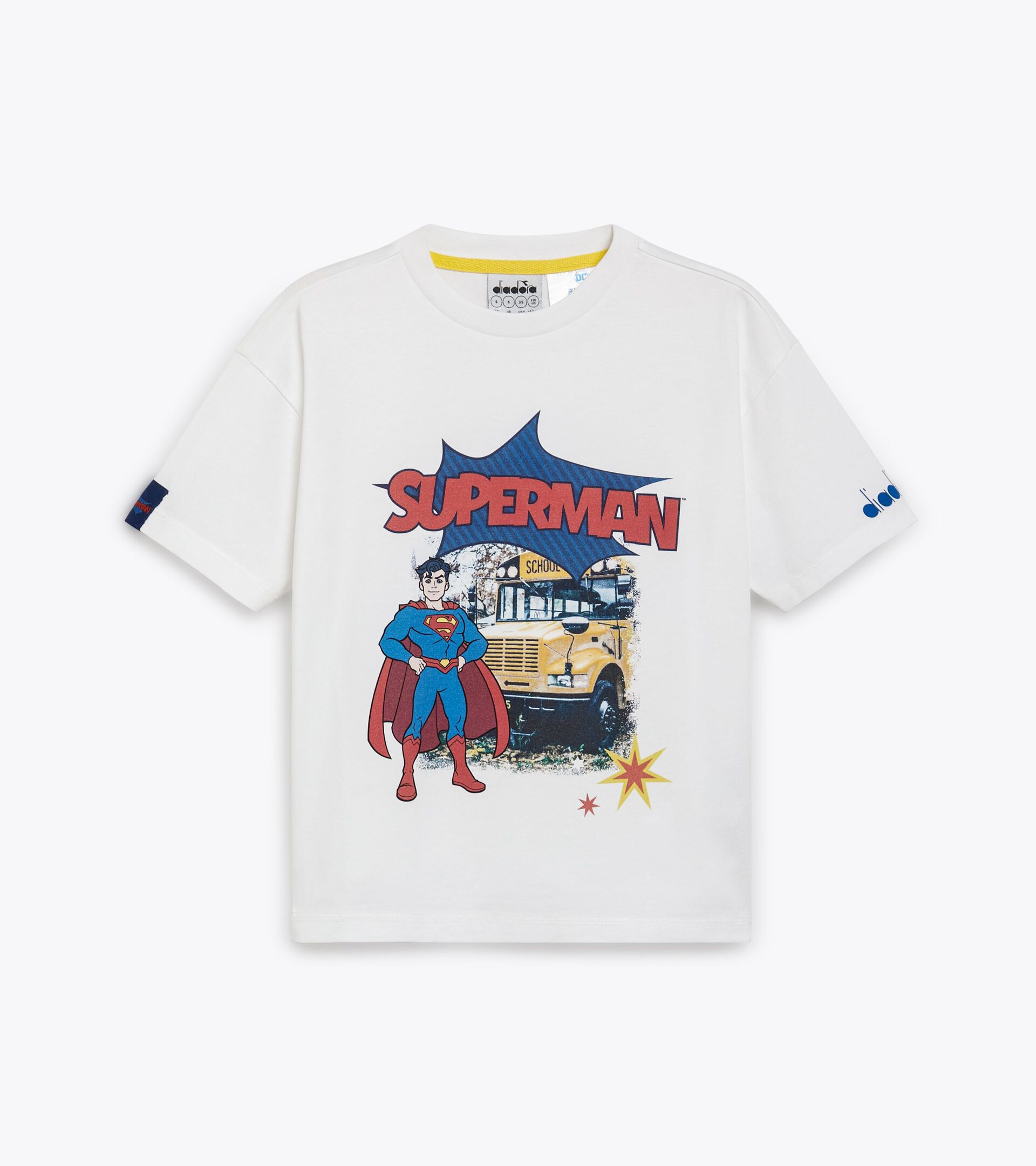 T-shirt supereroi - Bambini e bambine 
 JU.T-SHIRT SS SUPERHEROES OPTICAL WHITE/PRINCESS BLUE - Diadora