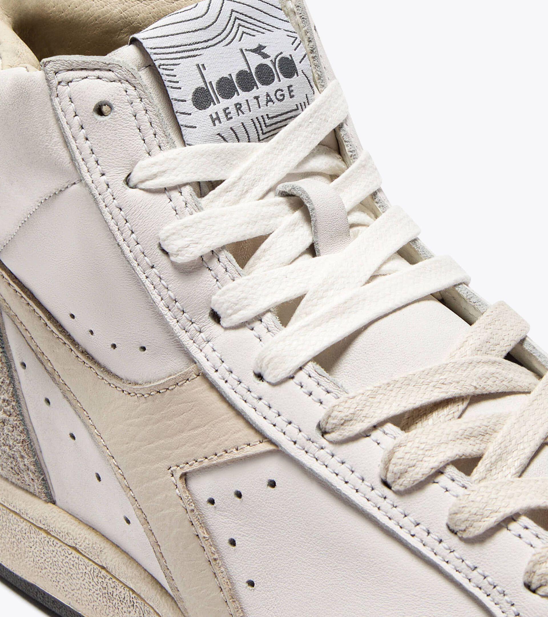 Sneakers Heritage en cuir - Pour tous les genres PRESTIGE HIGH USED BLANC/RAYON DE LUNE - Diadora