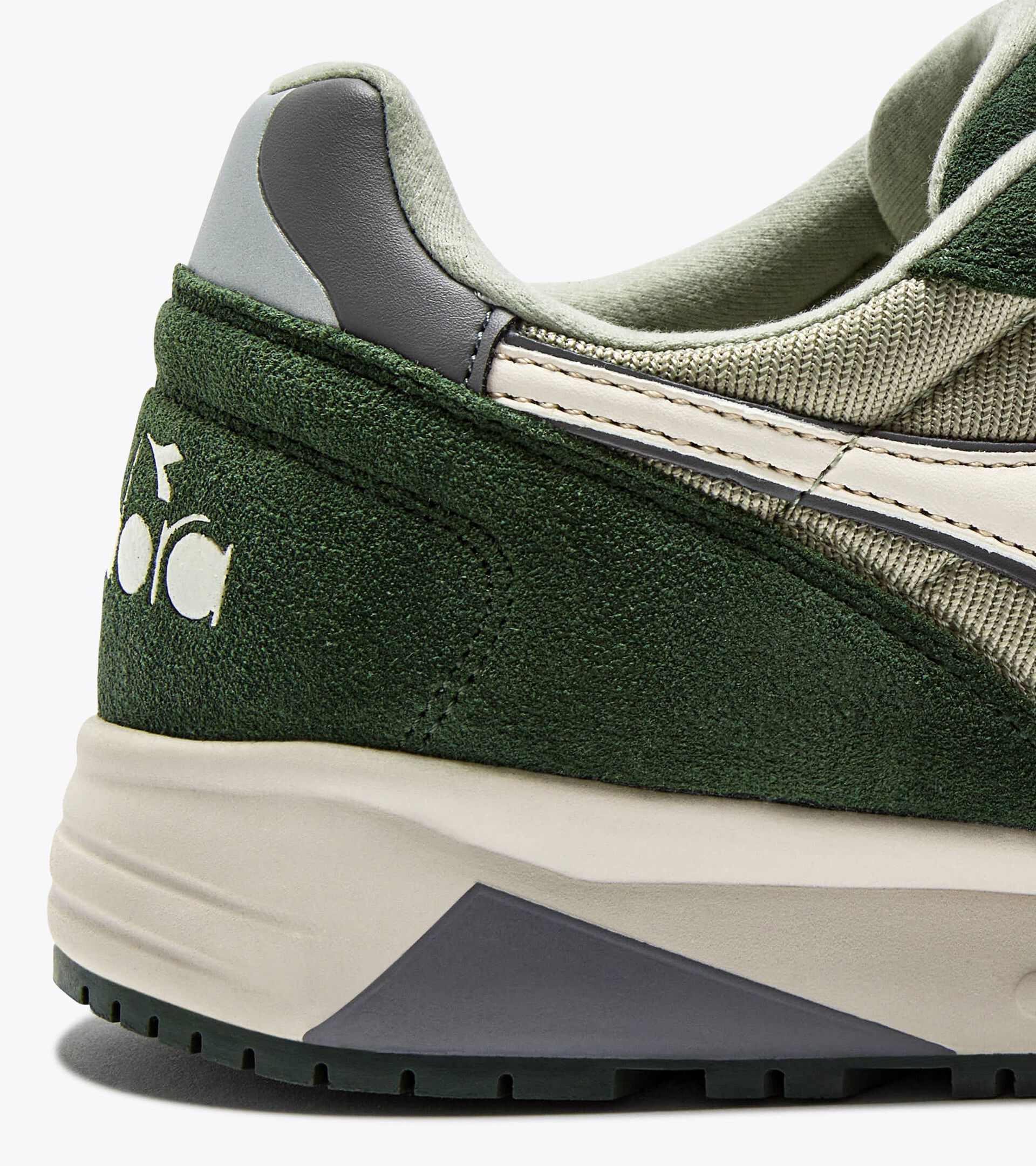 Zapatilla deportiva - Para todos los géneros N902 TOFU/FORESTA NRA/GR ACCIAIO - Diadora