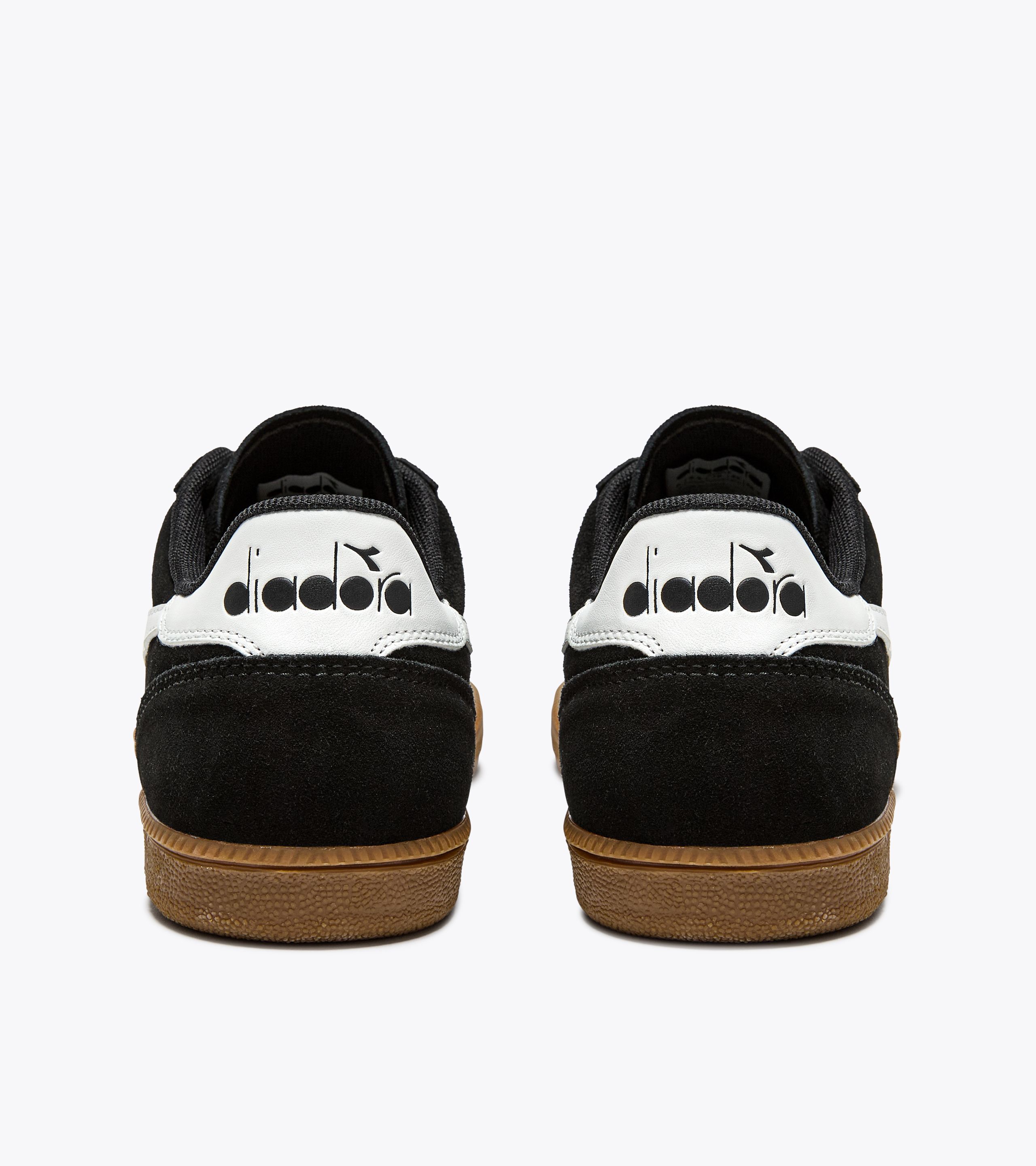 KK585 DIADORA ディアドラ 限定 新品 TOKYO TYPE 黒スウェード牛革レザースニーカー 26.5ｃｍ/ビームスエストネーション取扱ヘリテージ TOKYO Leather sneakers - All-Gender - Diadora Online Store PL