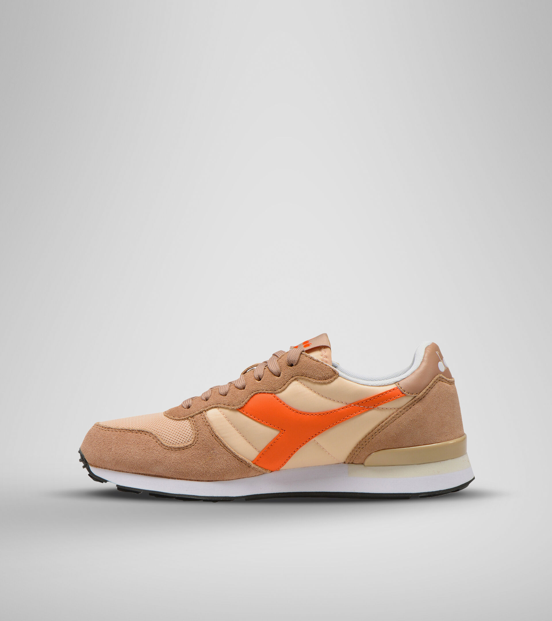 Footwear Sportswear UNISEX CAMARO MARRON CORZO/AMAPOLA DORADA Diadora