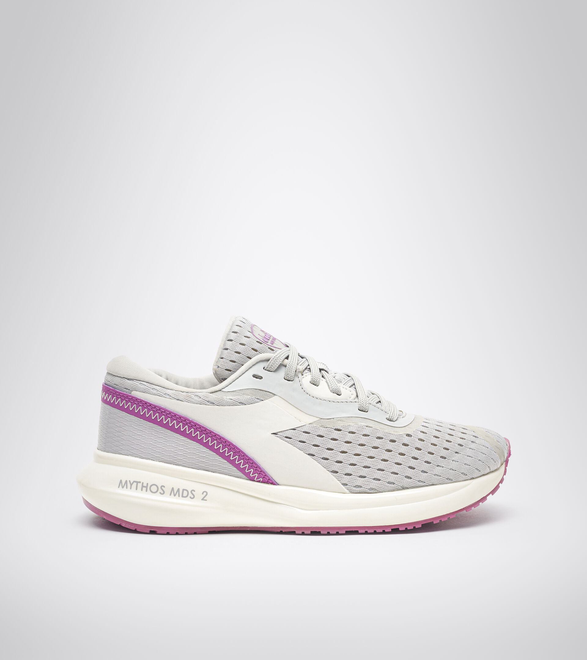 Chaussures de running - Femme MYTHOS MDS 2 W ARGENTO DD/BIANCO - Diadora