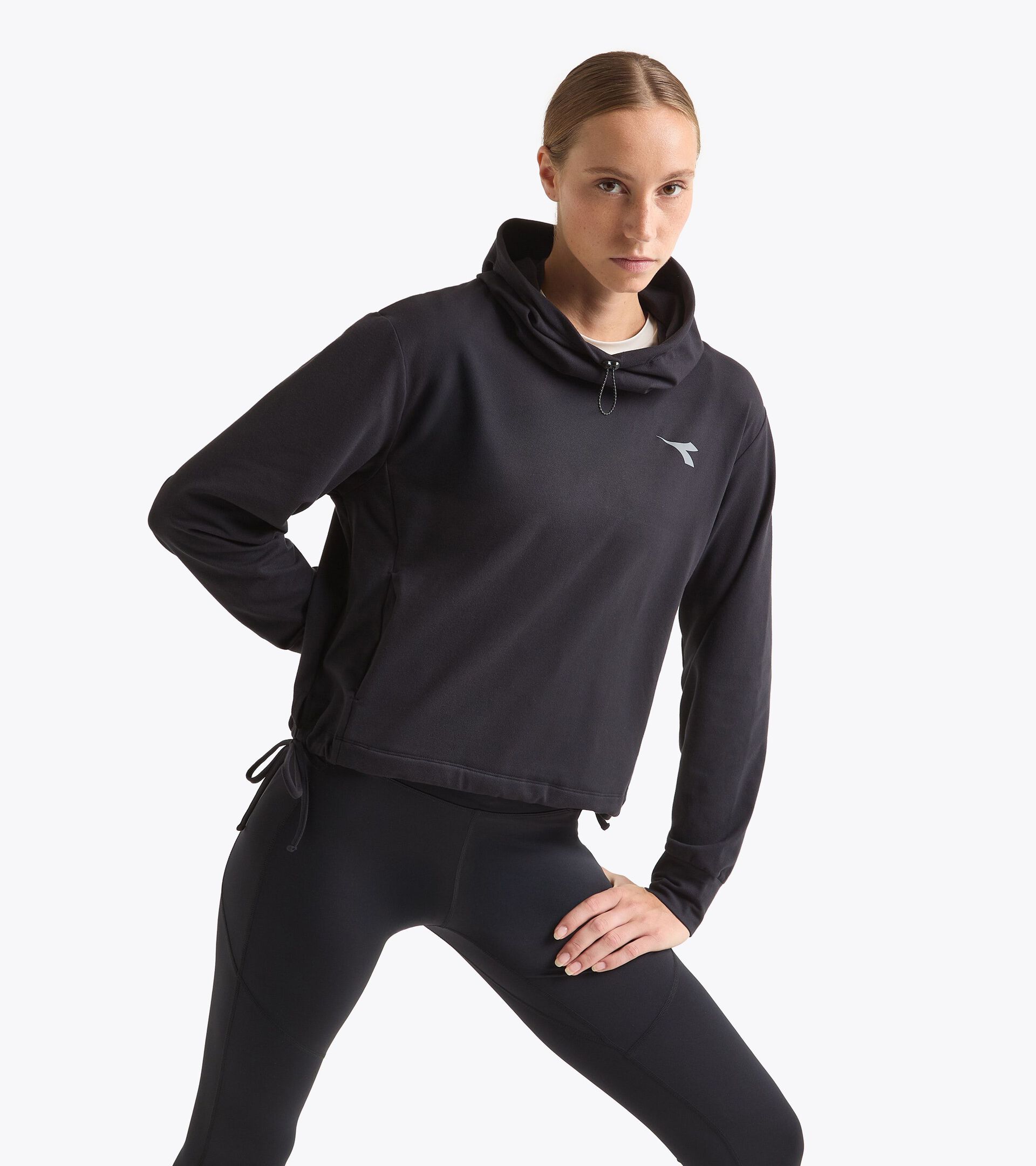 Post-workout jersey hoodie - Women’s
 L. JERSEY PULLOVER HOODIE RUN CREW BLACK - Diadora