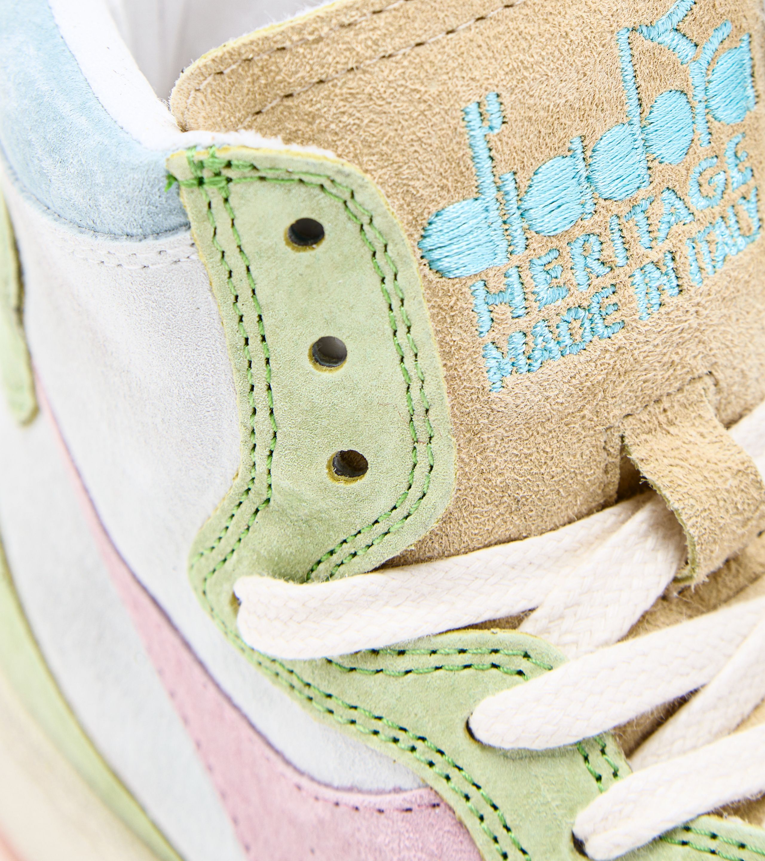 Scarpe da calcio arcobaleno 2025