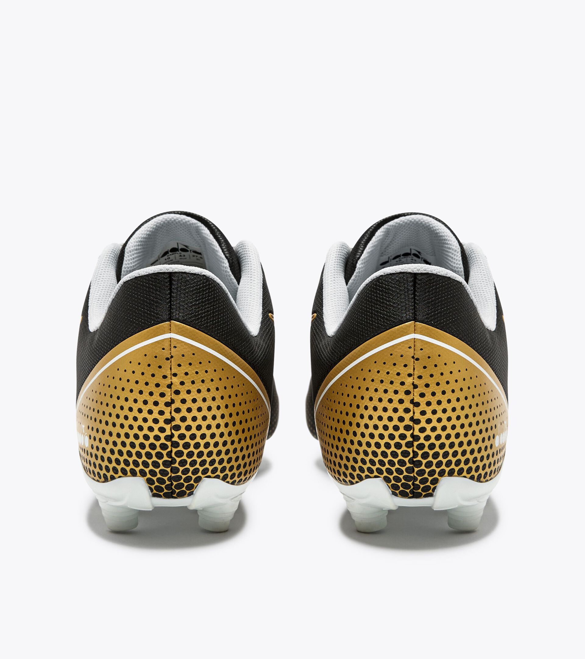 Calcio boots for firm ground - Men's PICHICHI 7 MG14 BLACK/WHITE/GOLD - Diadora