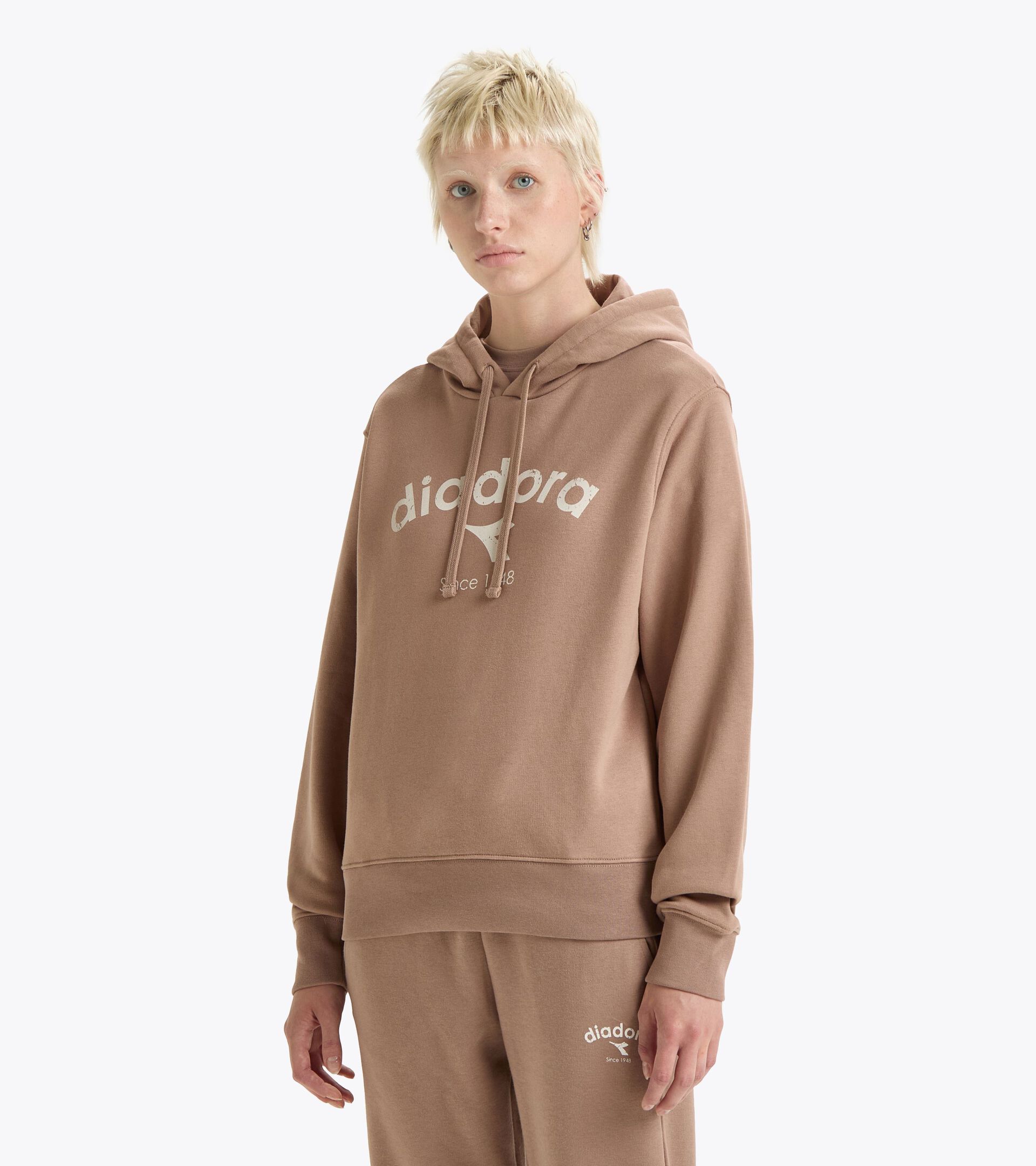 Hoodie - Gender Neutral HOODIE ATHL. LOGO LIGHT BROWN HAZELNUT - Diadora