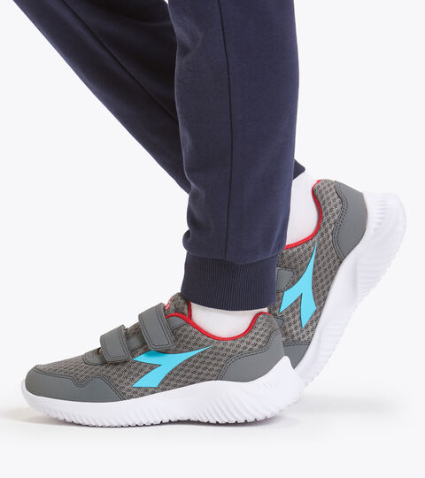 ROBIN 2 JR V, GRIS ACER/AZUL ATOLON Footwear Sport BAMBINO ROBIN 2 JR V GRIS ACER/AZUL ATOLON Diadora