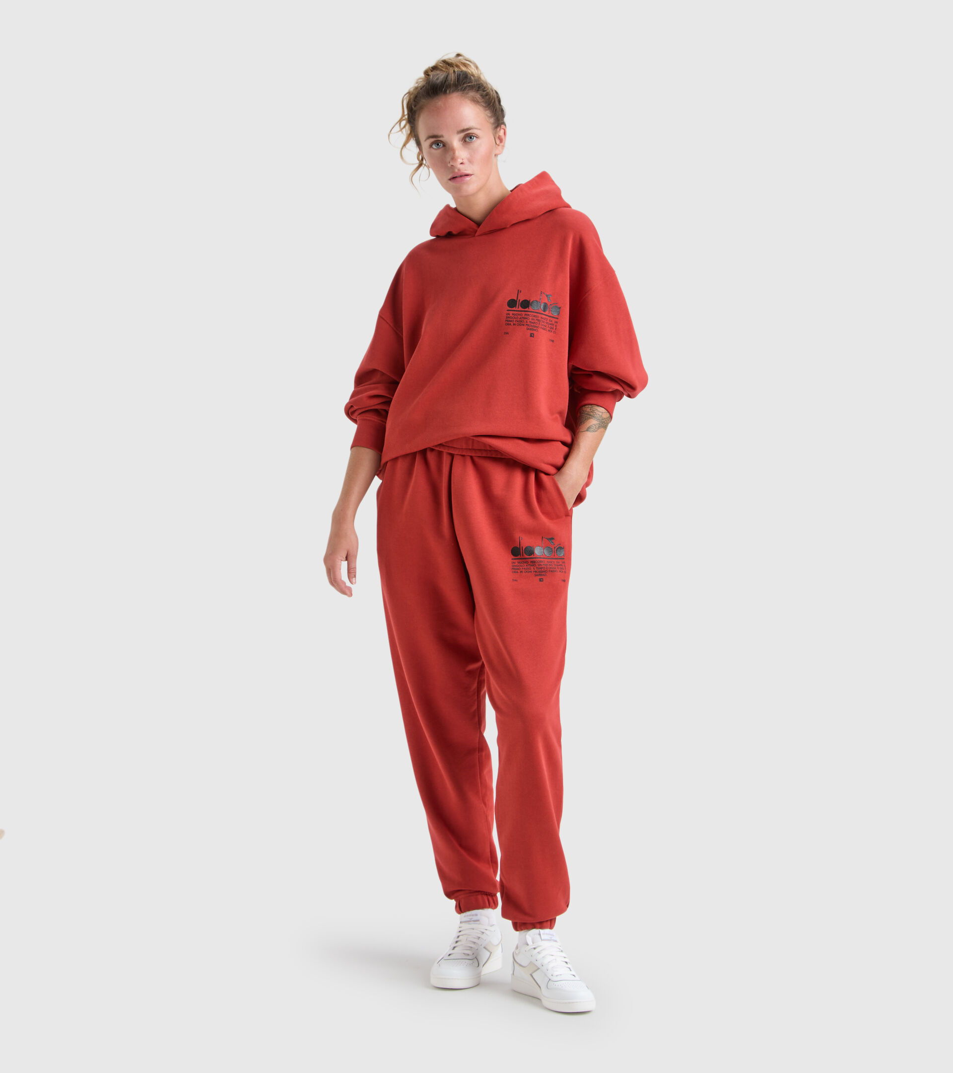 Sporthose aus Baumwolle - Unisex PANT MANIFESTO BOSSA NOVA BRAUN - Diadora