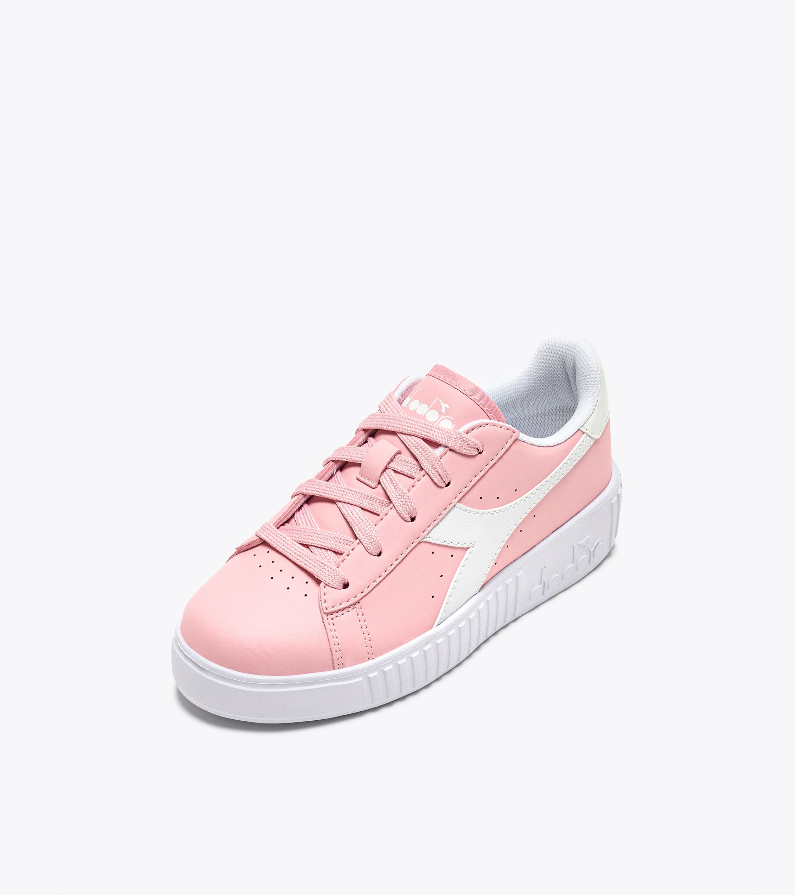 Diadora 2.0 on sale