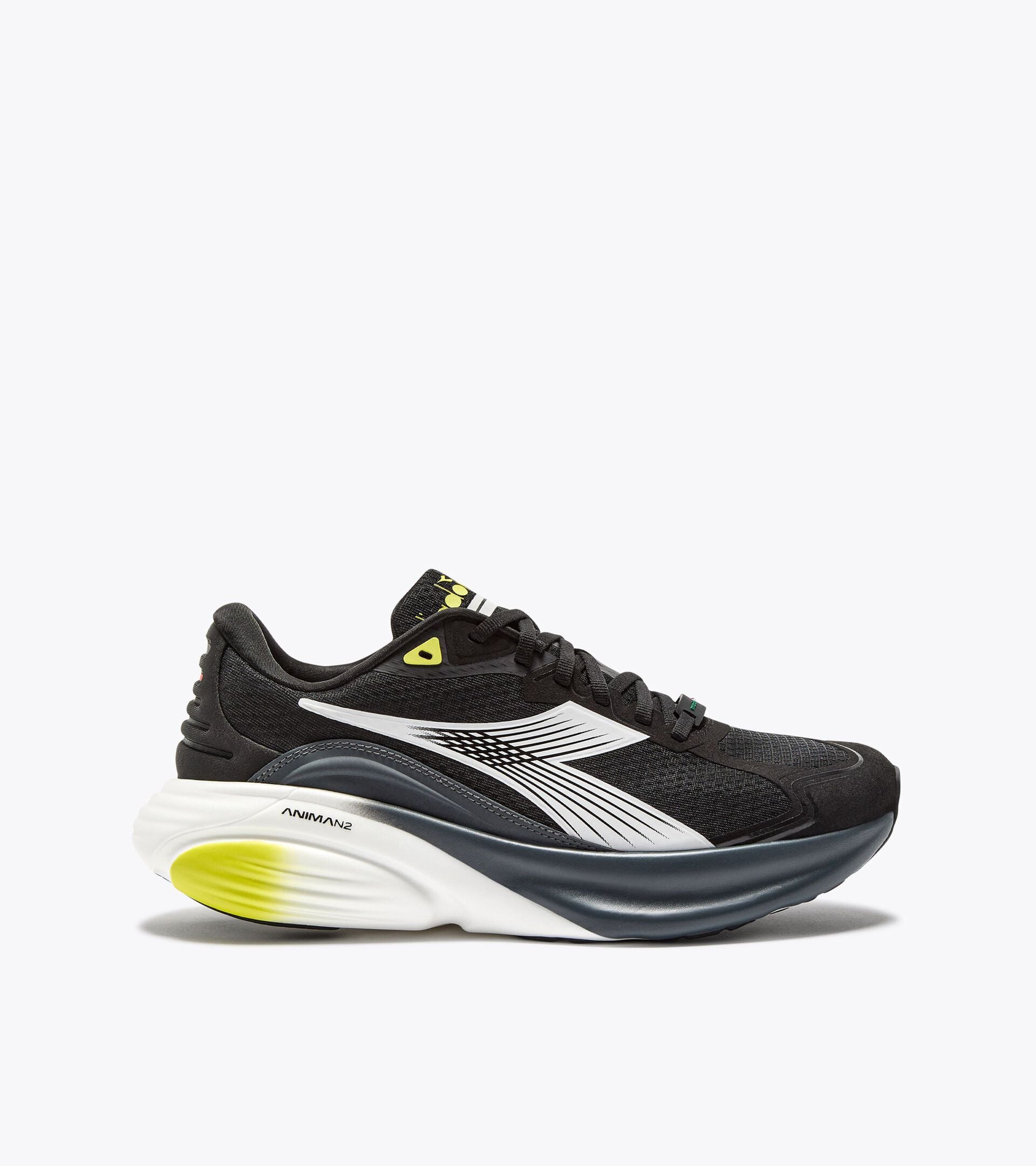 Zapatilla de running Made in Italy - Ligereza y amortiguaci&oacute;n - Para todos los g&eacute;neros ATOMO STAR NEGRO/BLANCO (C7406) - Diadora