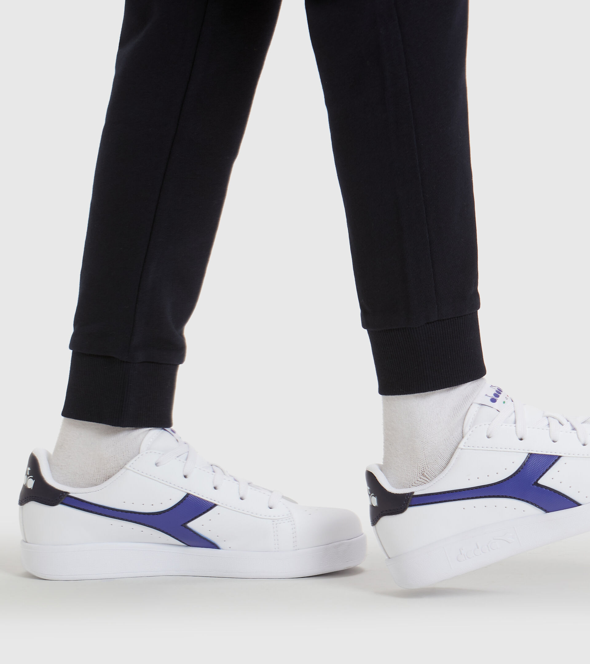 Sports shoes - Youth 8-16 years GAME P GS WHITE/PEACOAT - Diadora