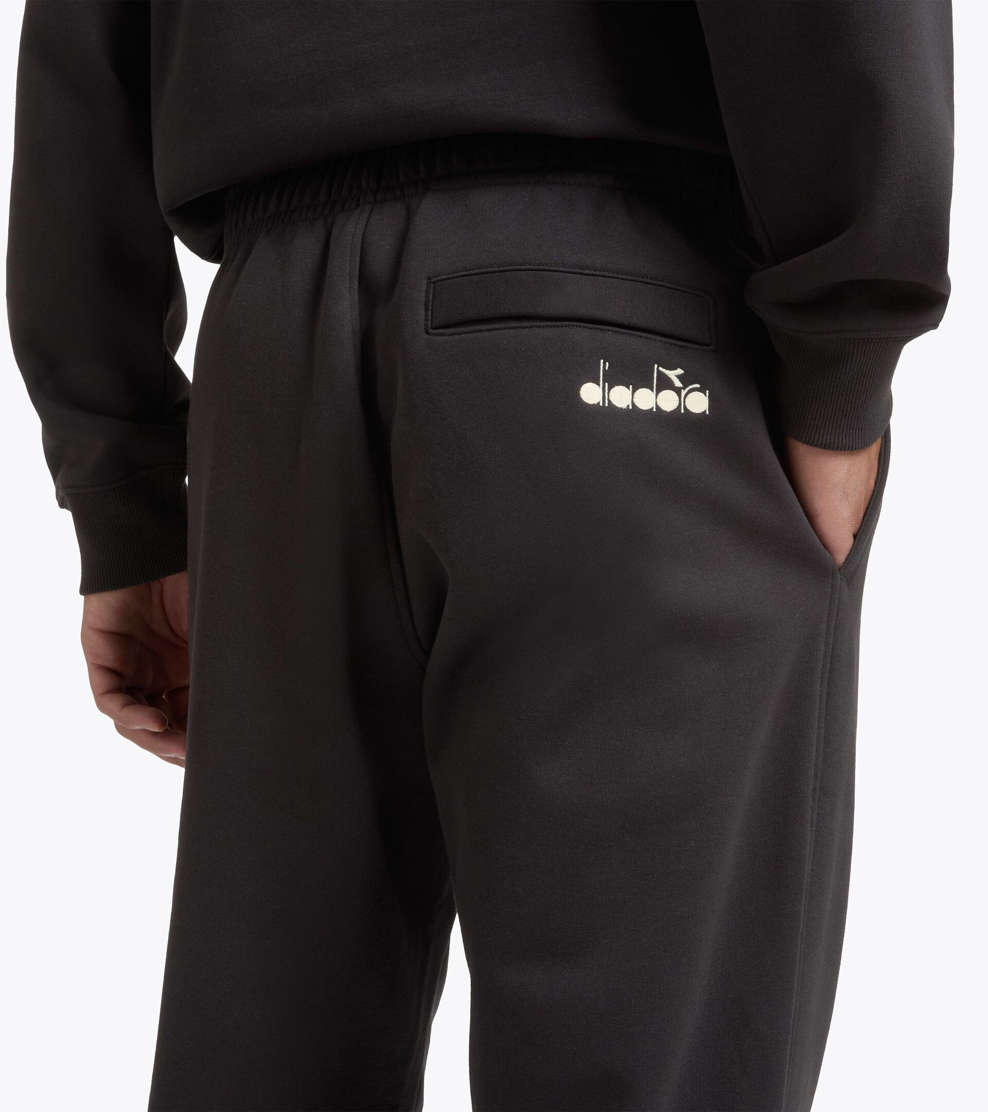 Pantaloni sportivi - Run Valley - Per ogni genere PANTS RUN CREW (BR) NERO - Diadora