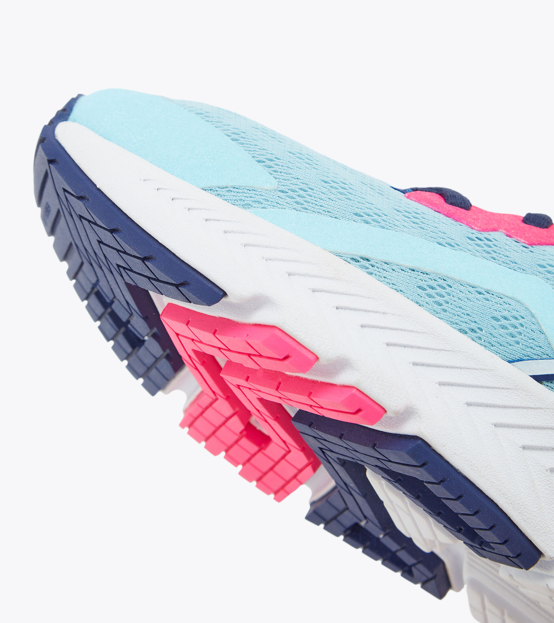 Running shoes - Women MYTHOS BLUSHIELD VOLO 3 W BRIGHT BABY BLUE/BLUEPRINT - Diadora