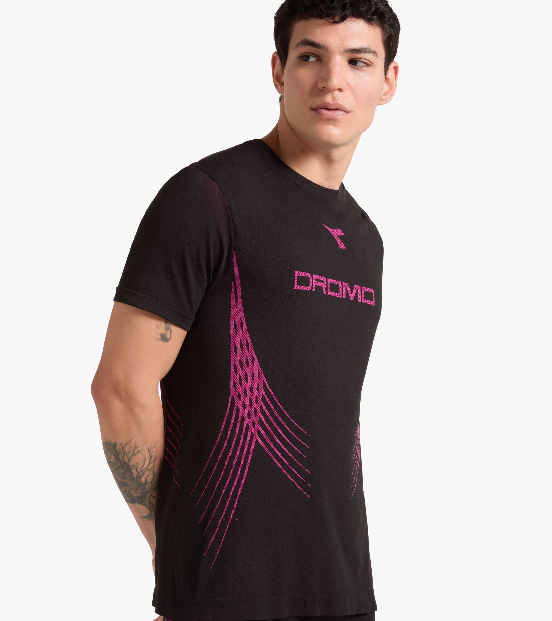 Dromo X Diadora: running Made in Italy SS T-SHIRT STRATOUNO DROMO NEGRO - Diadora