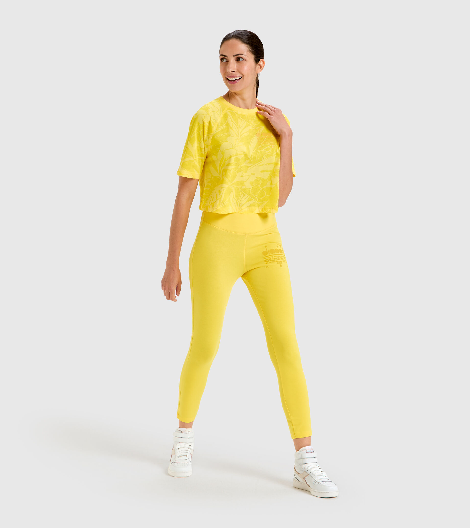 Cotton T-shirt - Women L. T-SHIRT SS CROP MANIFESTO YELLOW LENS - Diadora
