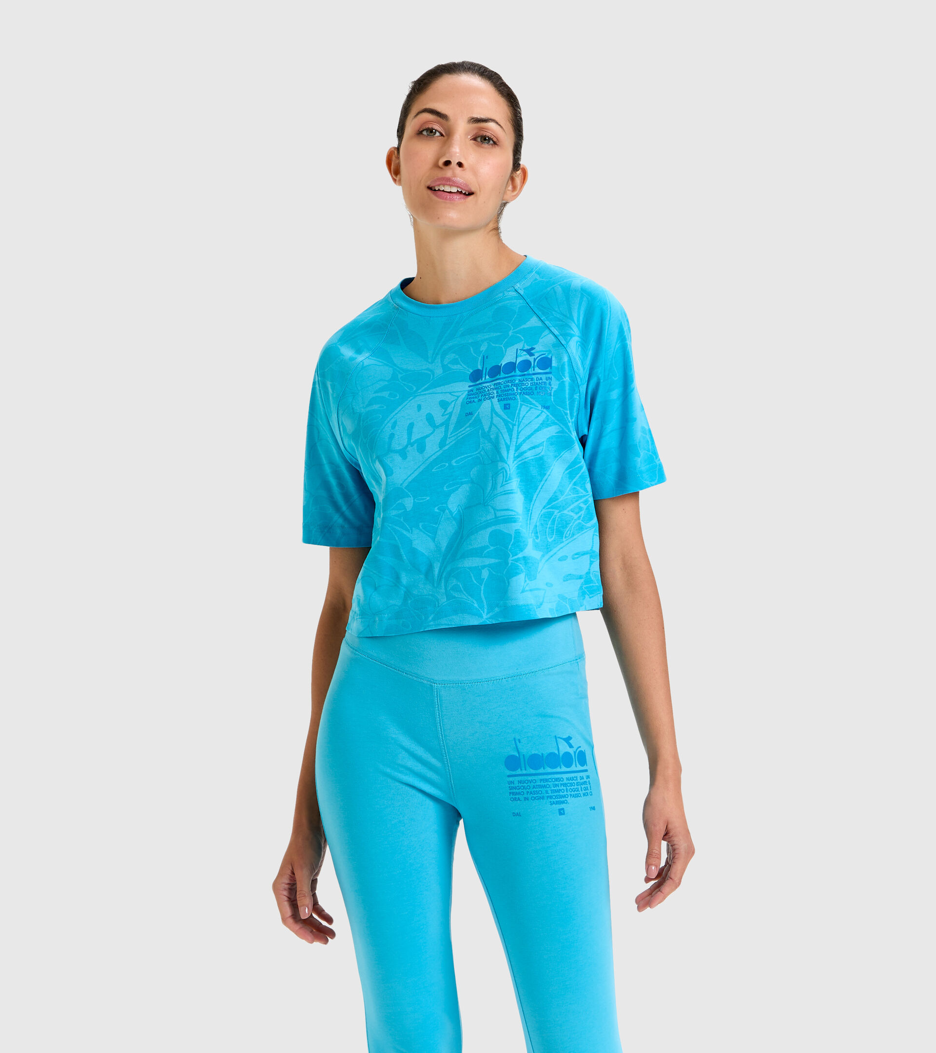 Cotton T-shirt - Women L. T-SHIRT SS CROP MANIFESTO SKY BLUE INTENSE - Diadora