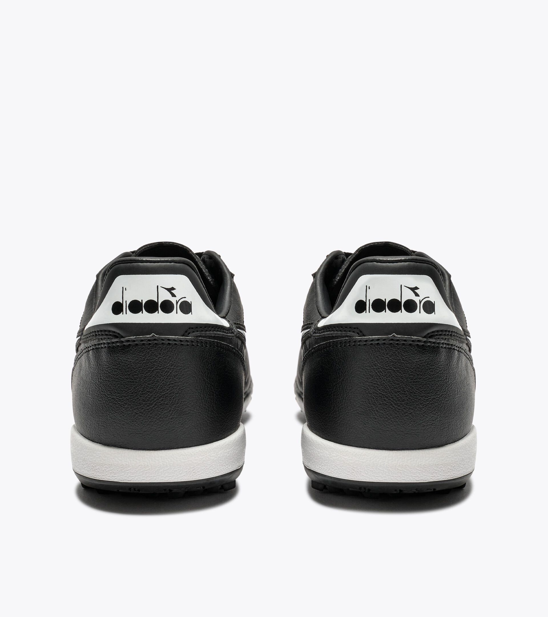 Chaussures de football pour terrains synth&eacute;tiques - Homme BRASIL ICON R TFR NOIR/BLANC - Diadora