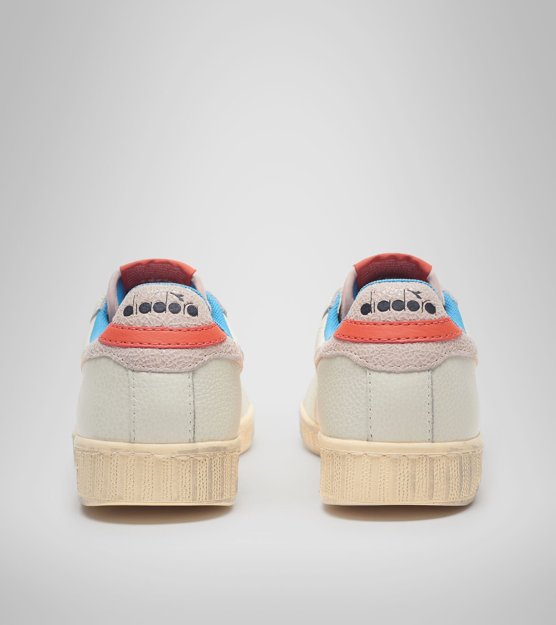Sports shoes - Women GAME L LOW ICONA WN BLC DE BLC/BONNIE BLUE/HOT COR - Diadora