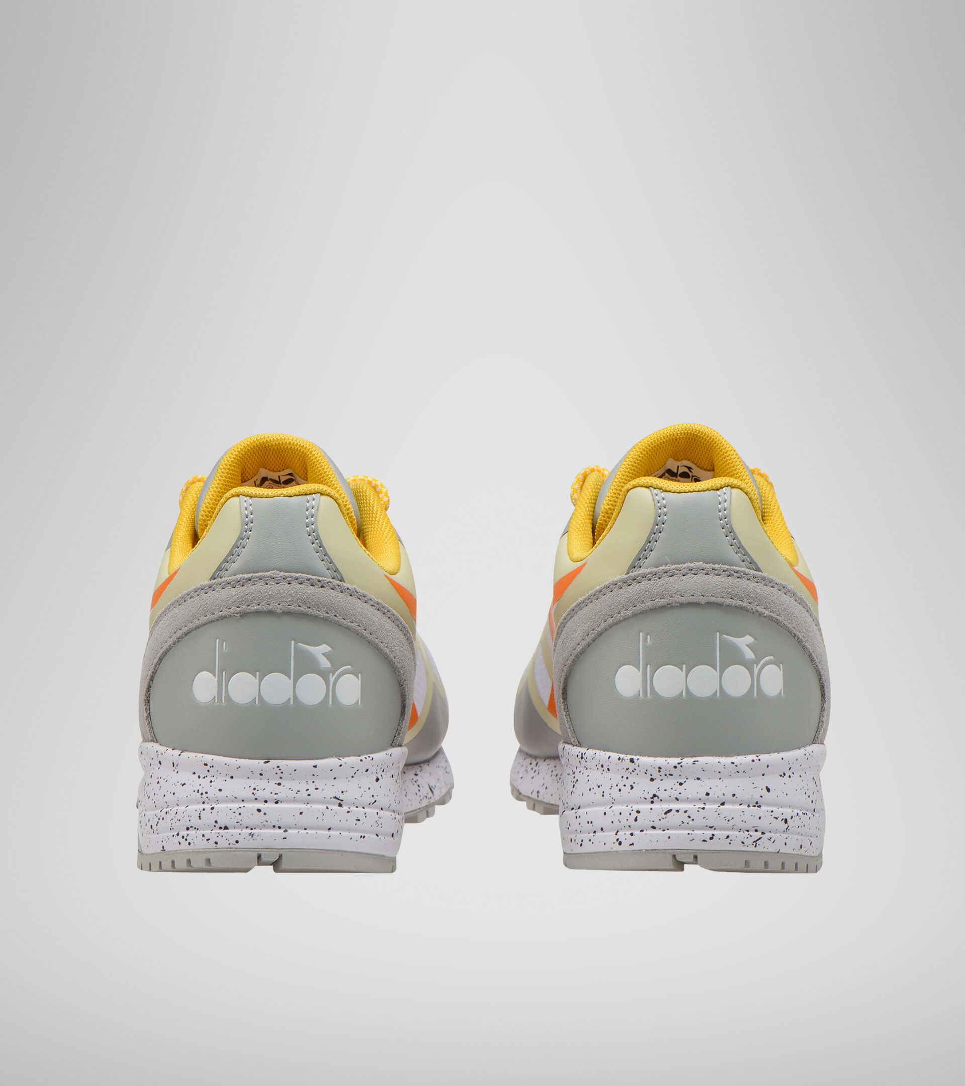 Sports shoe - Unisex N902 OUTDOOR SLEET/OYSTER WHITE/RUSSET ORAN - Diadora