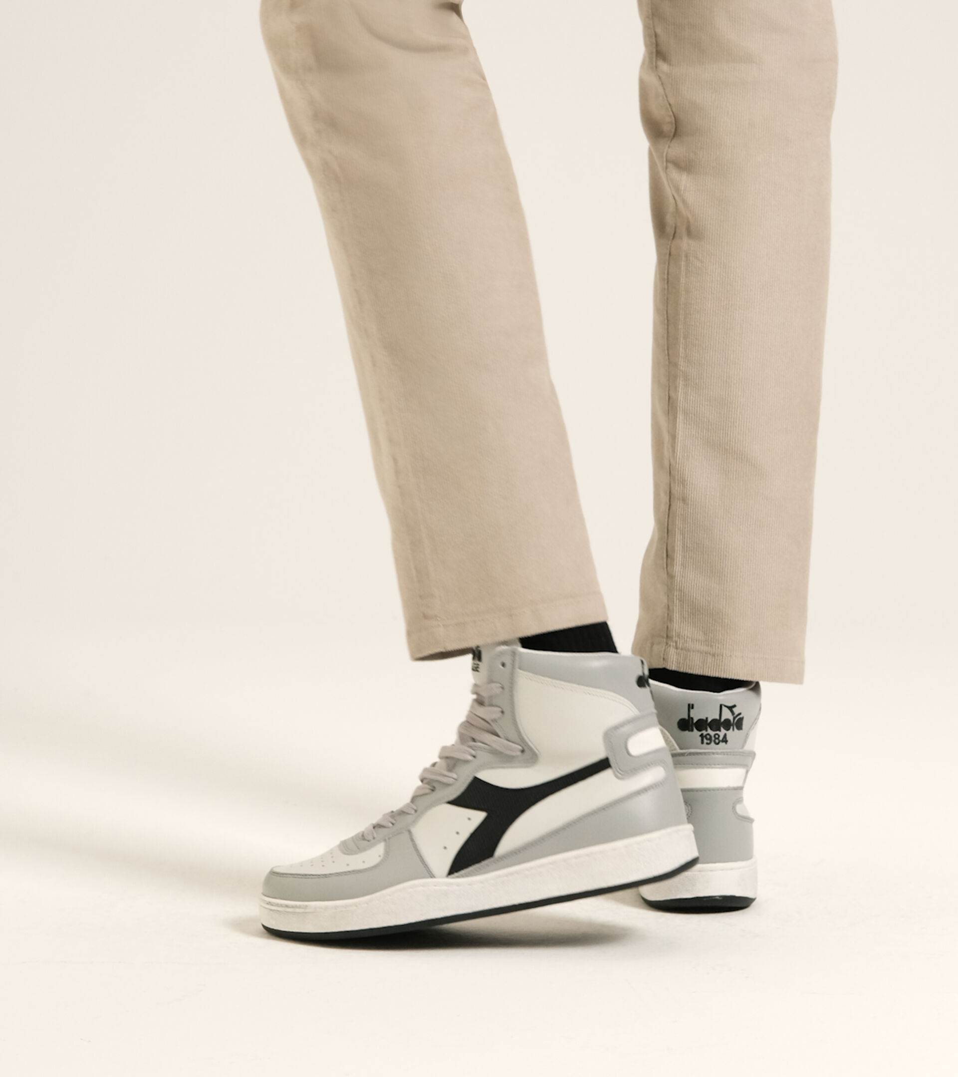 Heritage shoe - Unisex MI BASKET USED WHITE/HIGH RISE/BLACK - Diadora