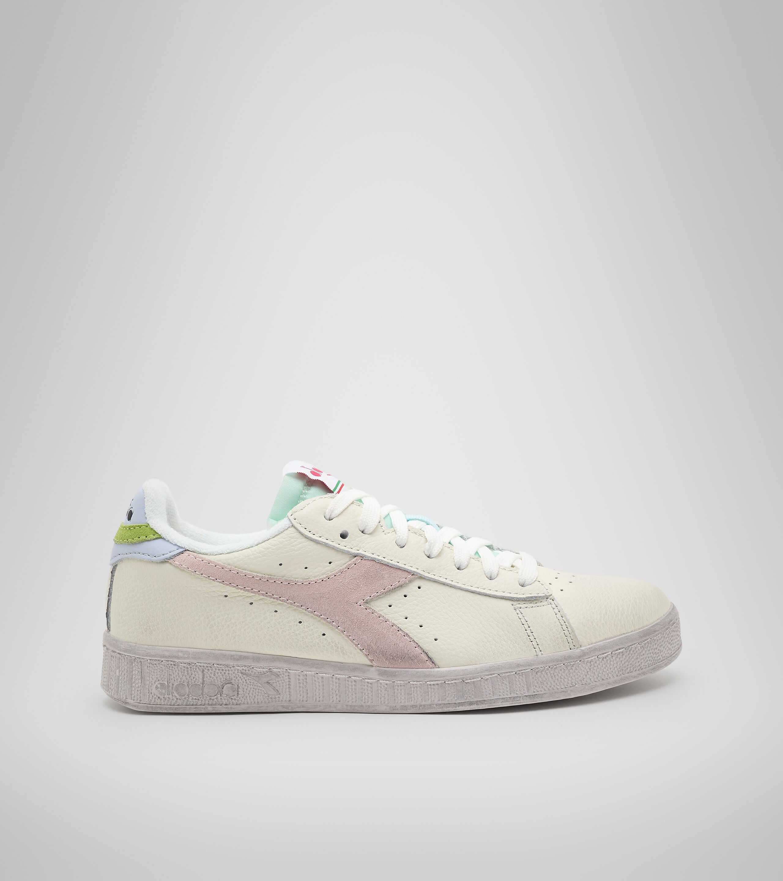 Diadora tr